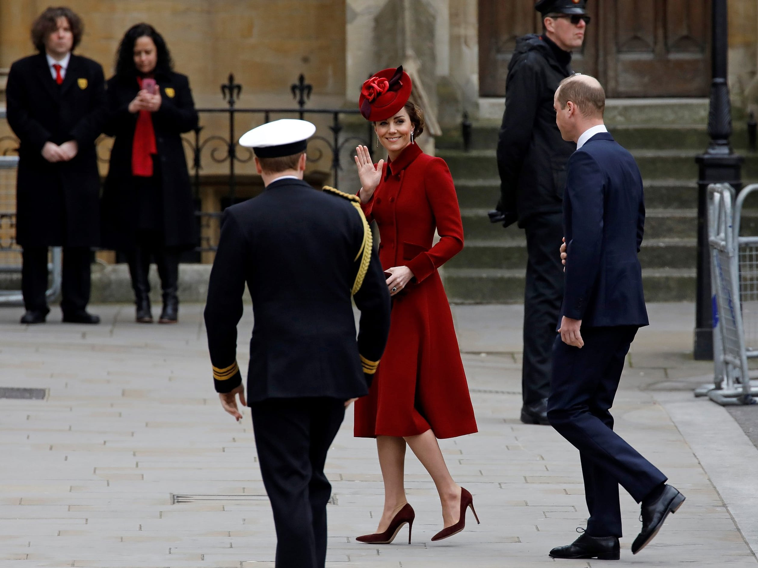 Ook prins William en zijn vrouw Catherine waren aanwezig bij de dienst.