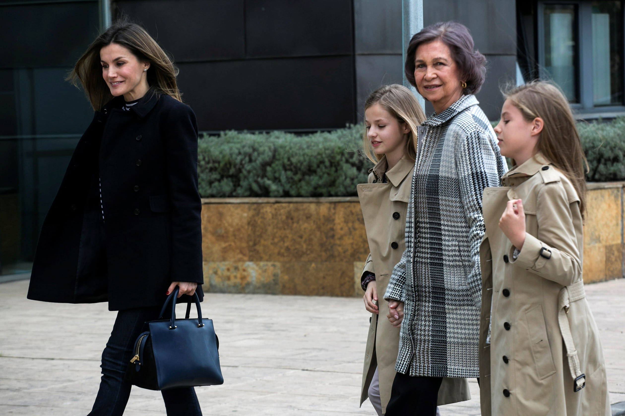 Letizia_Sofia_met_kleindochters.jpg