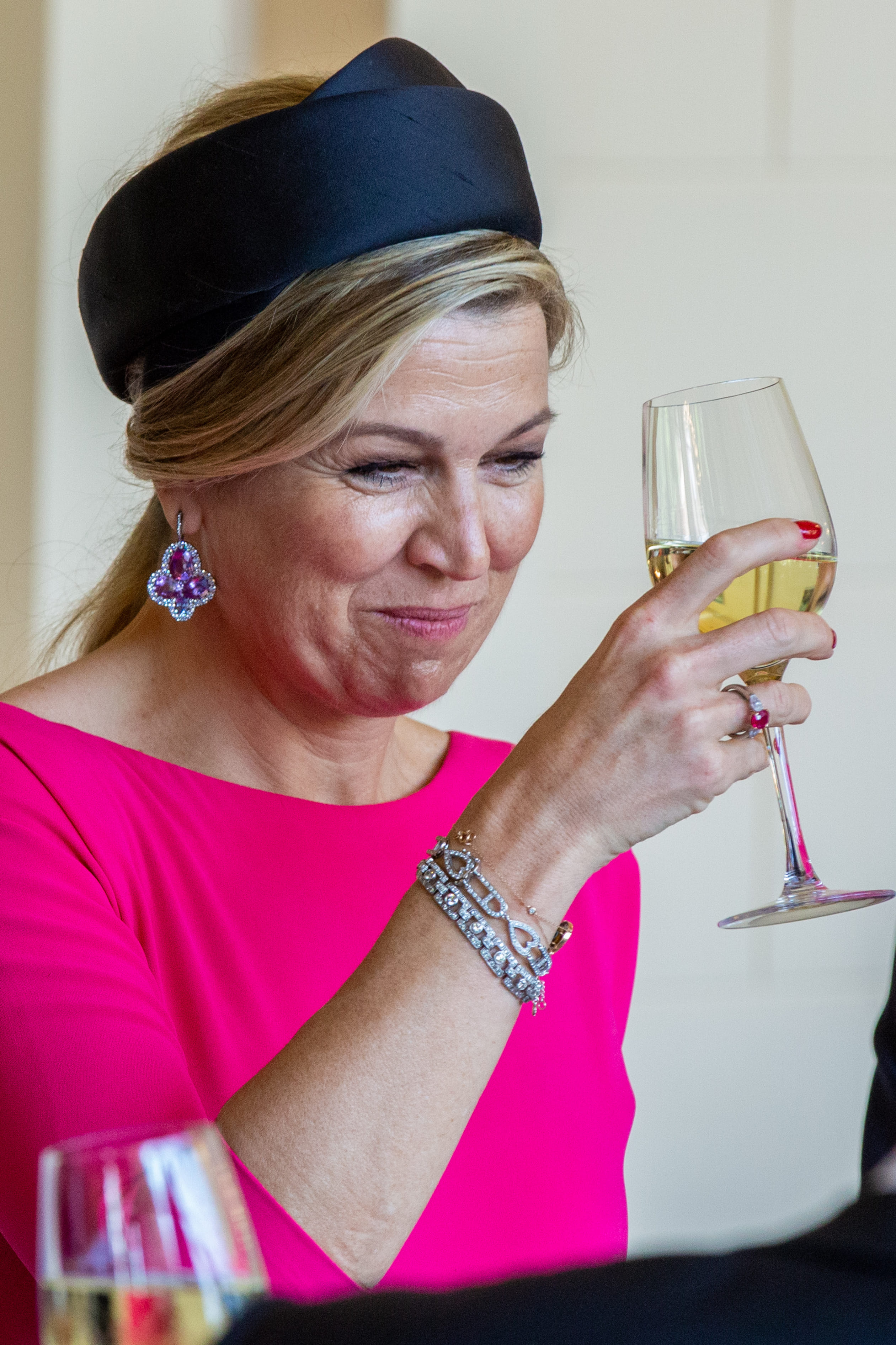 Koningin_Maxima_heft_glas_Duitsland.jpg