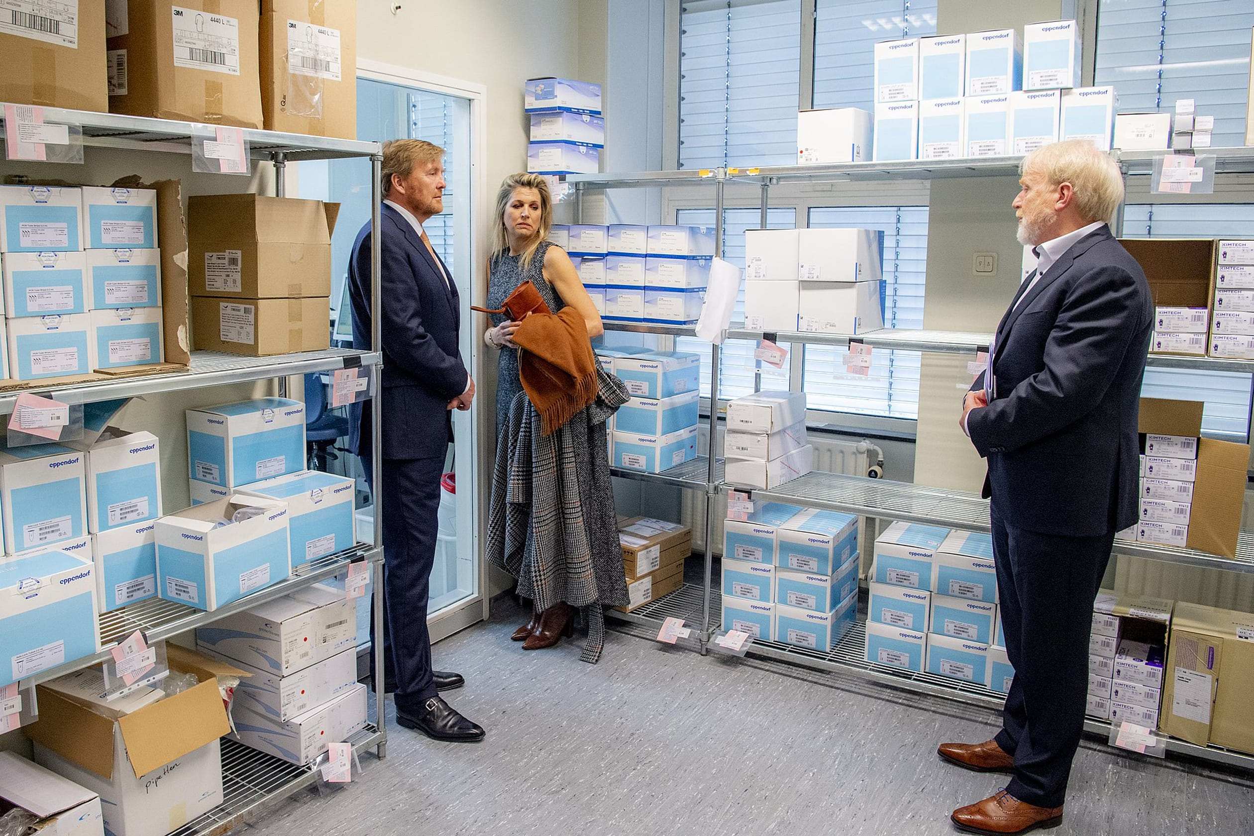 Koning_en_koningin_bezoeken_RIVM_4.jpg