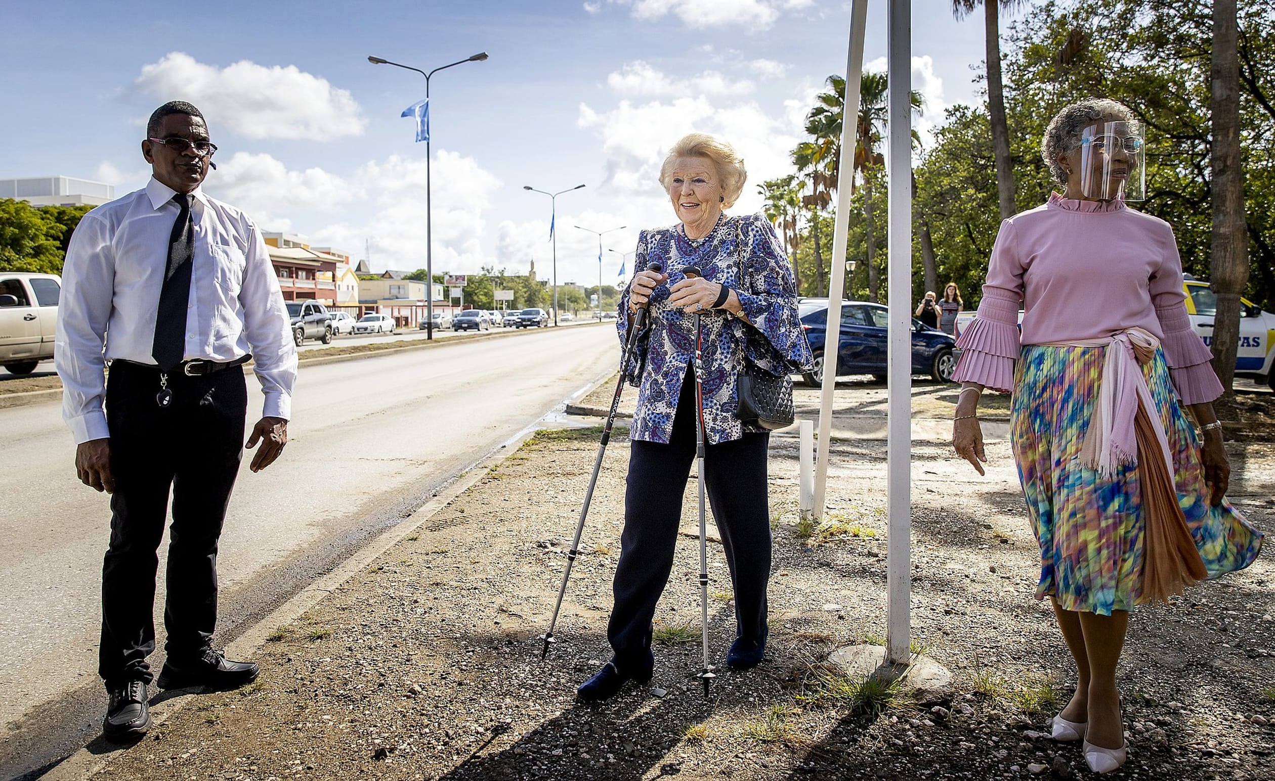 Prinses_Beatrix_wandelstokken_Curacao.jpg