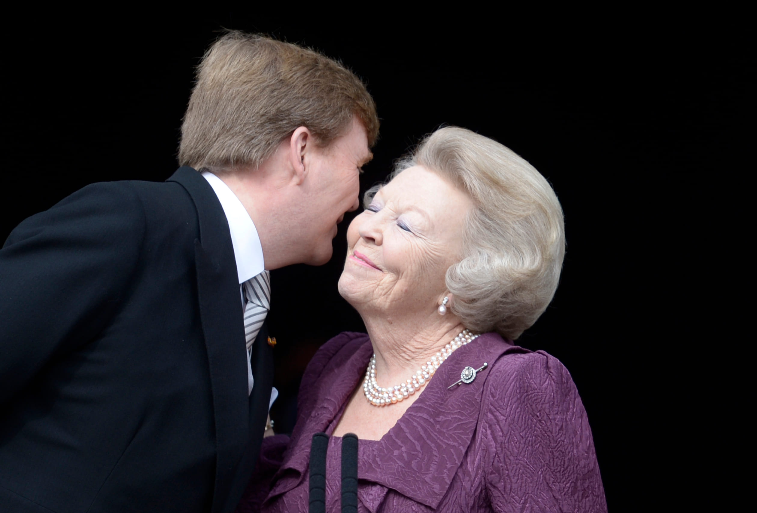 kus_Beatrix_en_Willem-Alexander.jpg