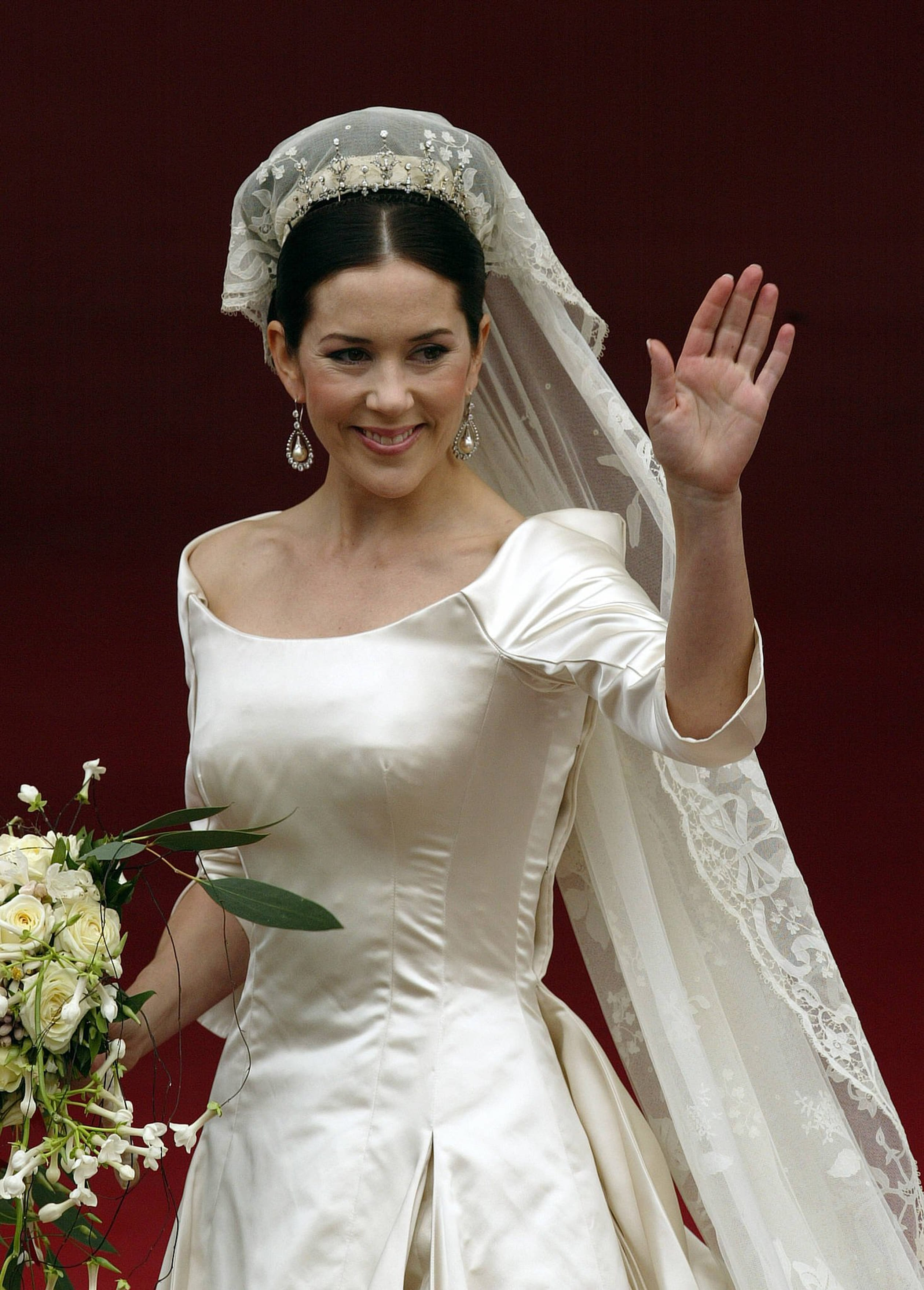 Daar is de bruid! Op 14 mei 2004 zien de Denen een stralende Mary, hun nieuwe kroonprinses.