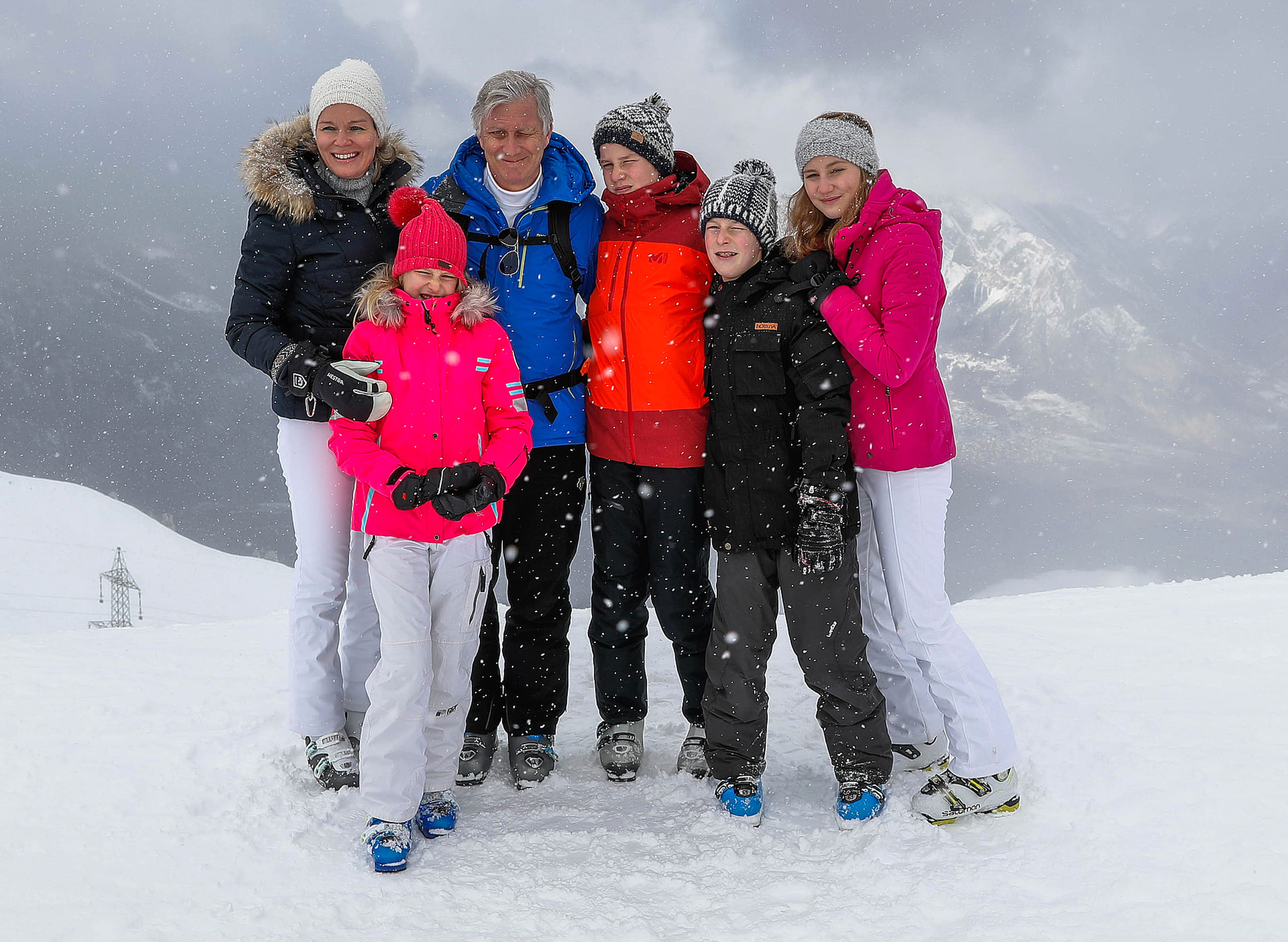 2019: Het gezin van koning Filip en koningin Mathilde in het Zwitserse Verbier.