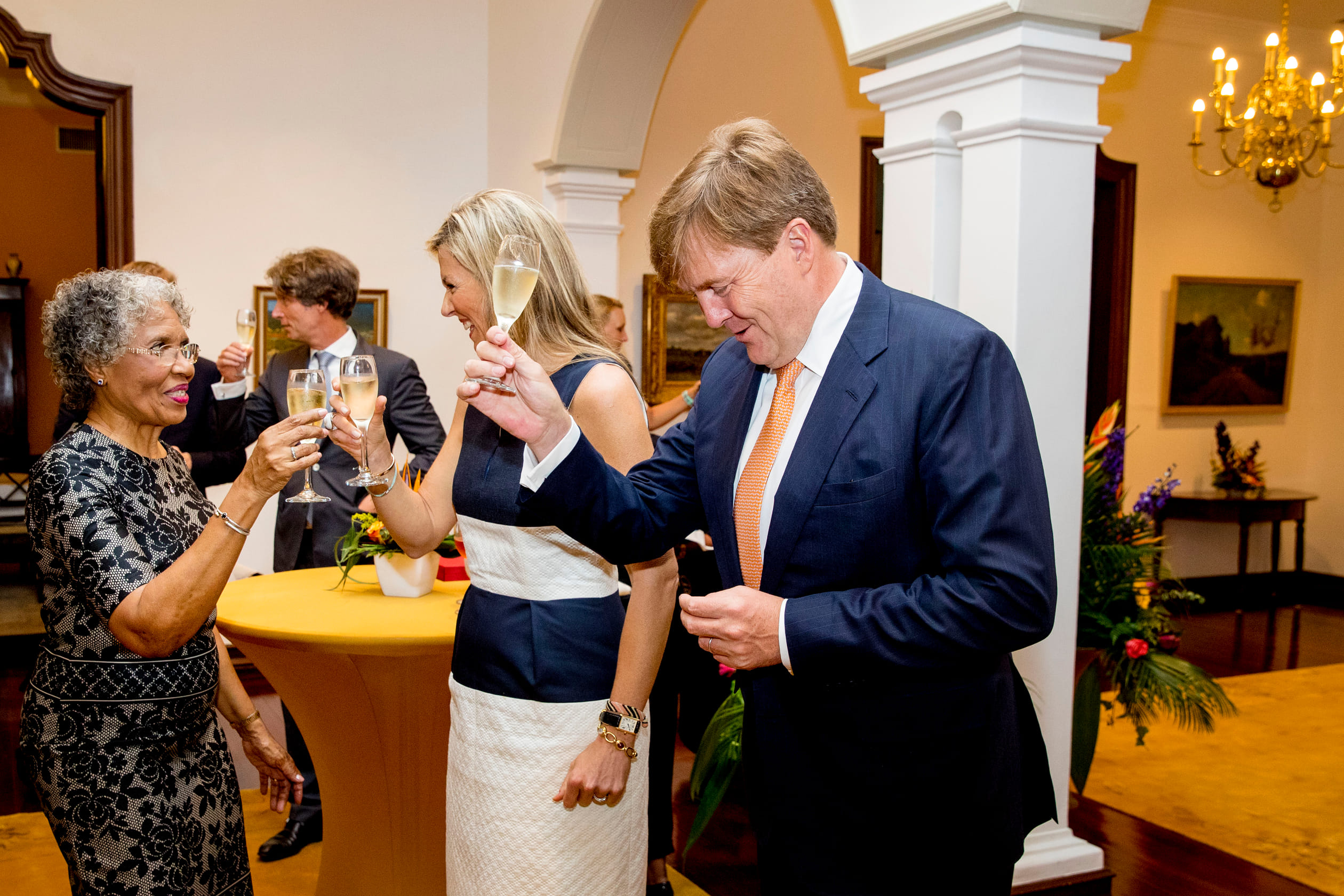 Koningspaar_toast_bezoek_Curacao.jpg