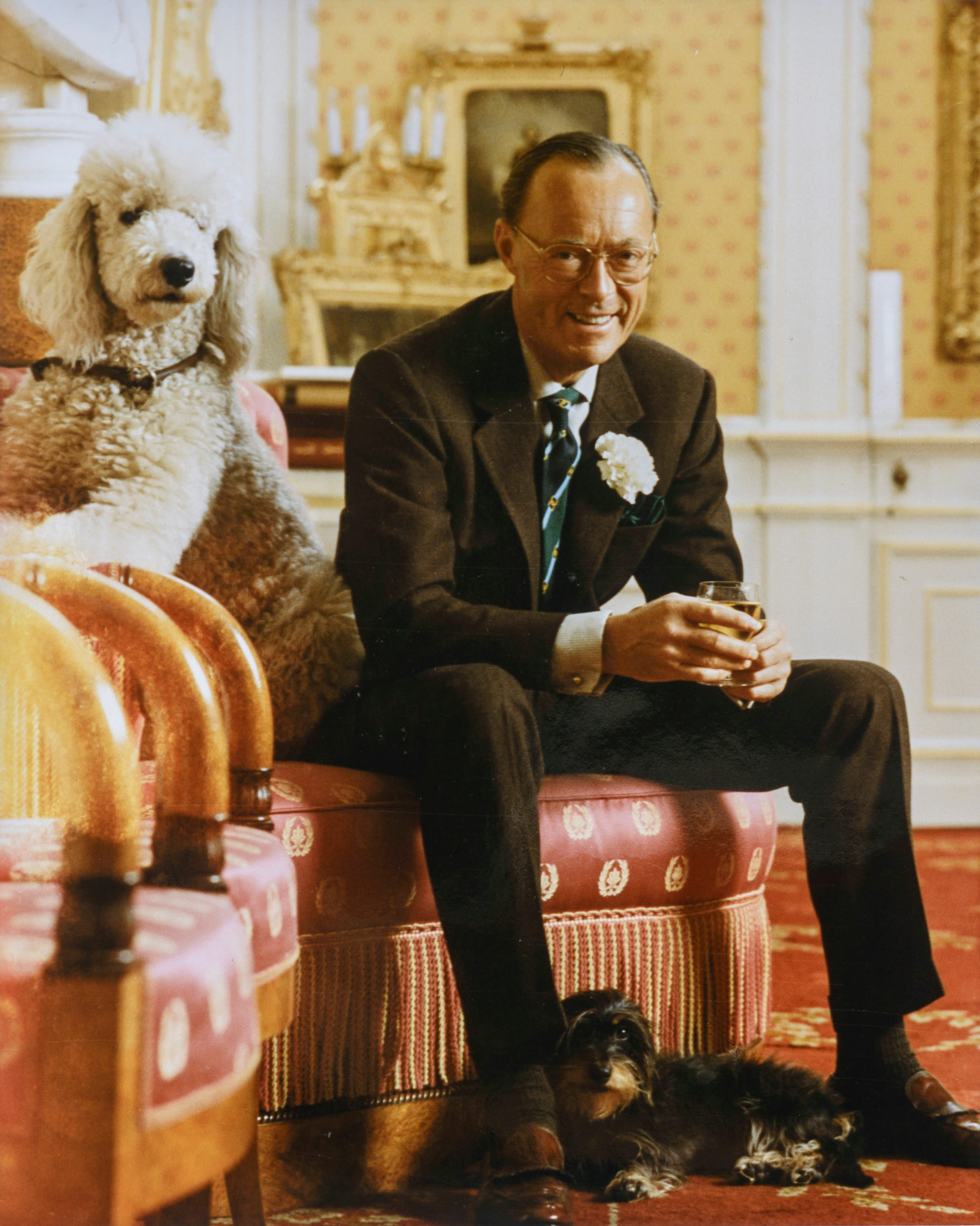 Prins_Bernhard_en_honden_2_.jpg