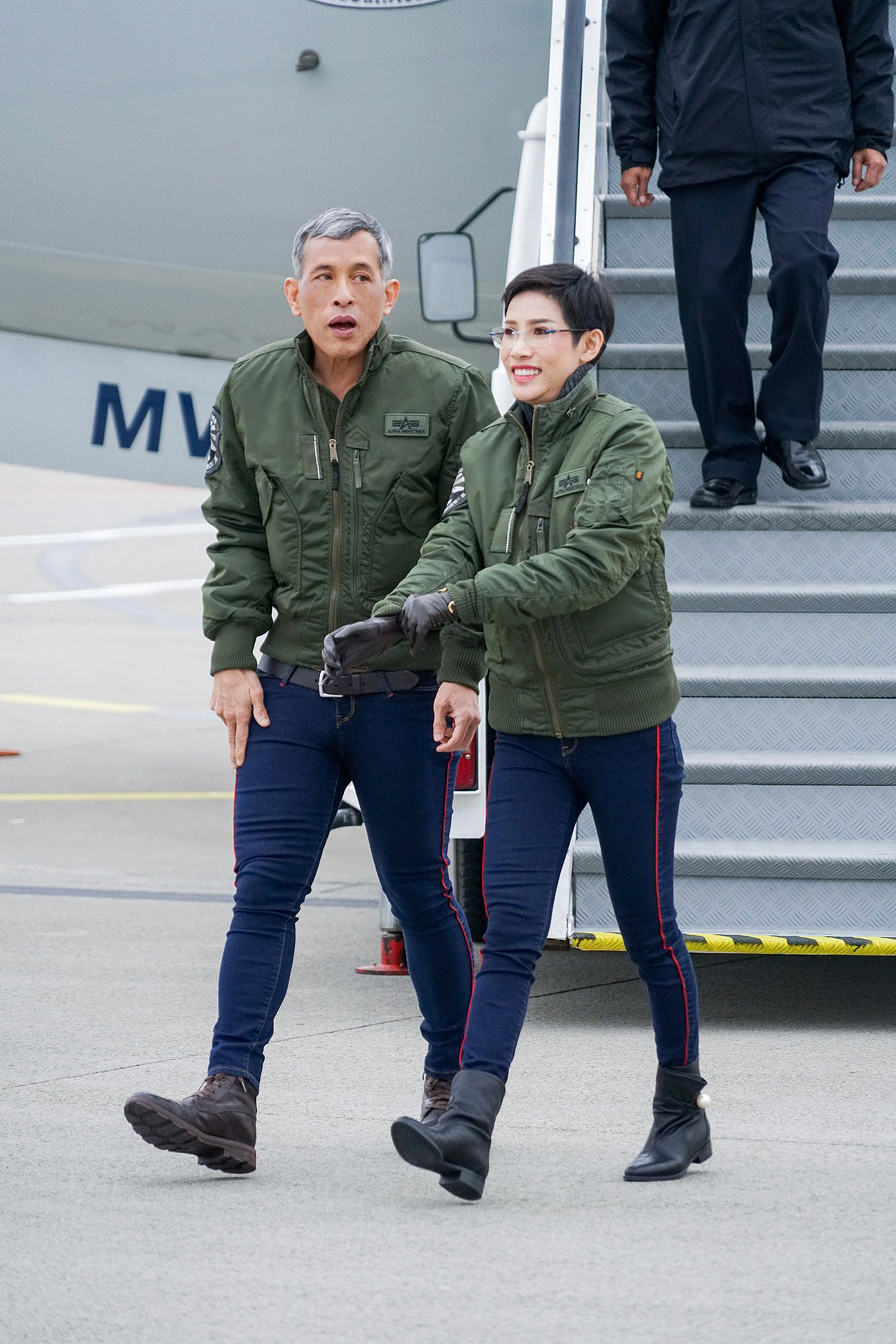 Sineenat_Wongvajirapakdi_en_koning_Thailand.jpg