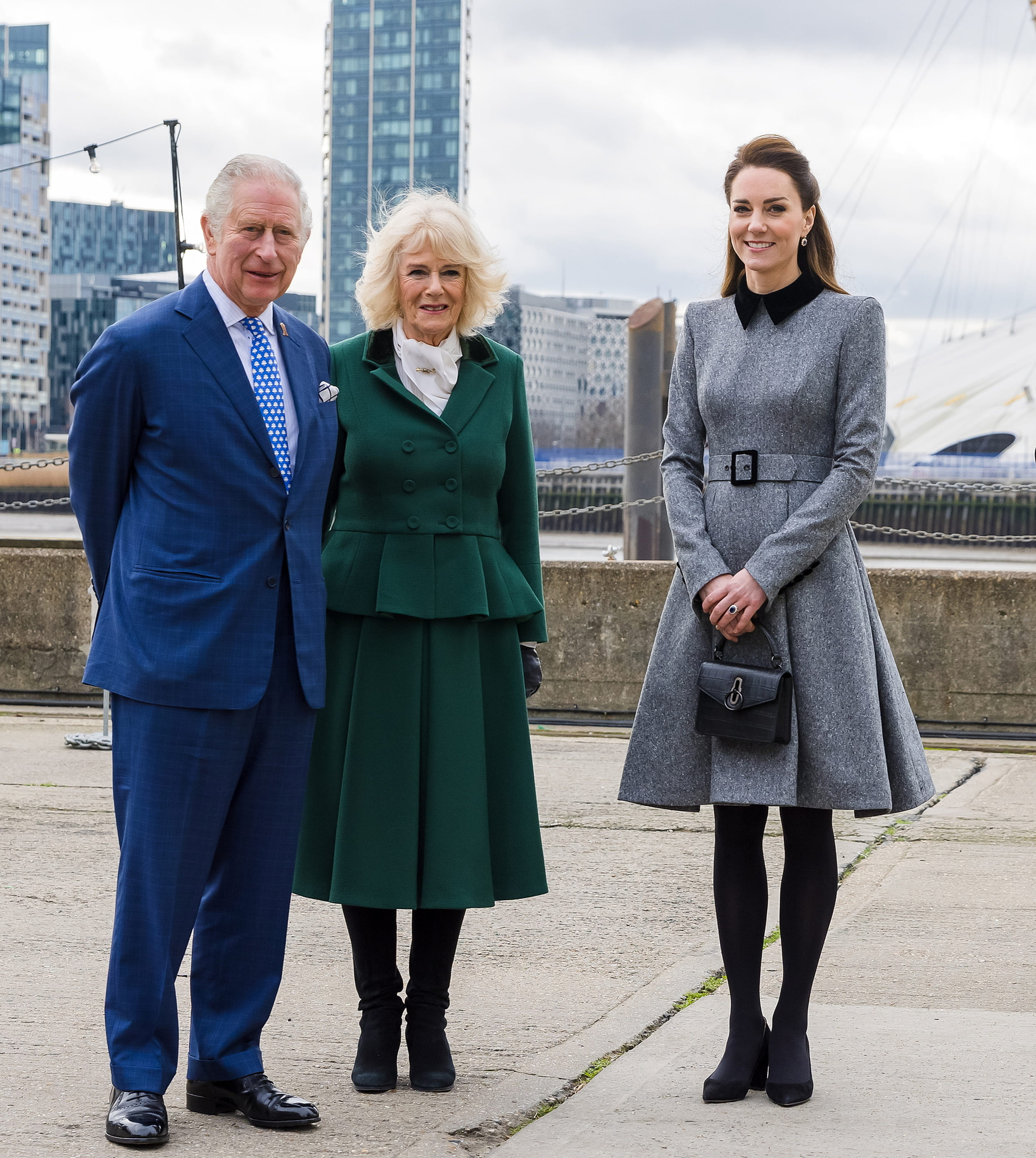 Catherine_Charles_Camilla_op_pad_1.jpg