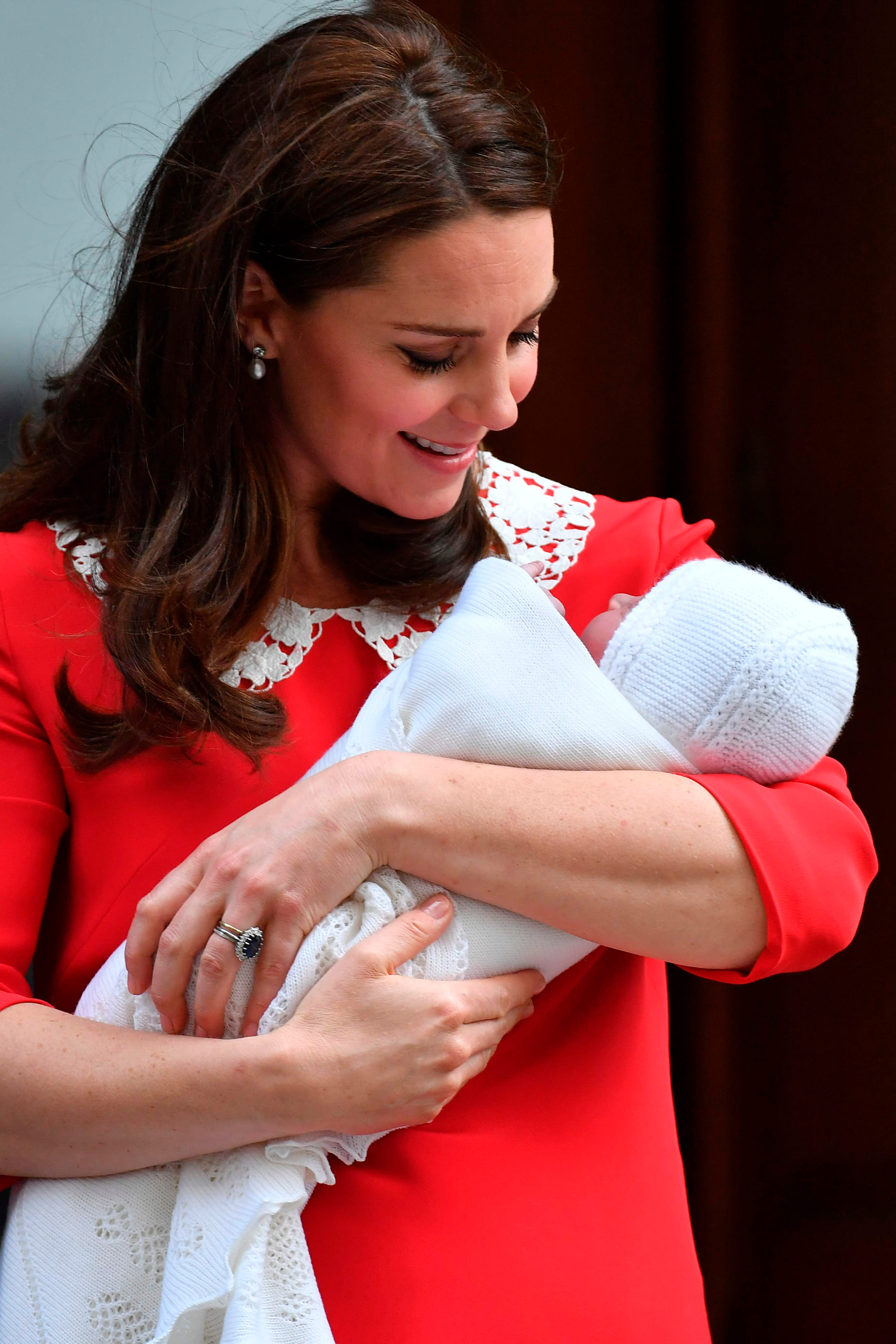 kate_met_baby_3.jpg