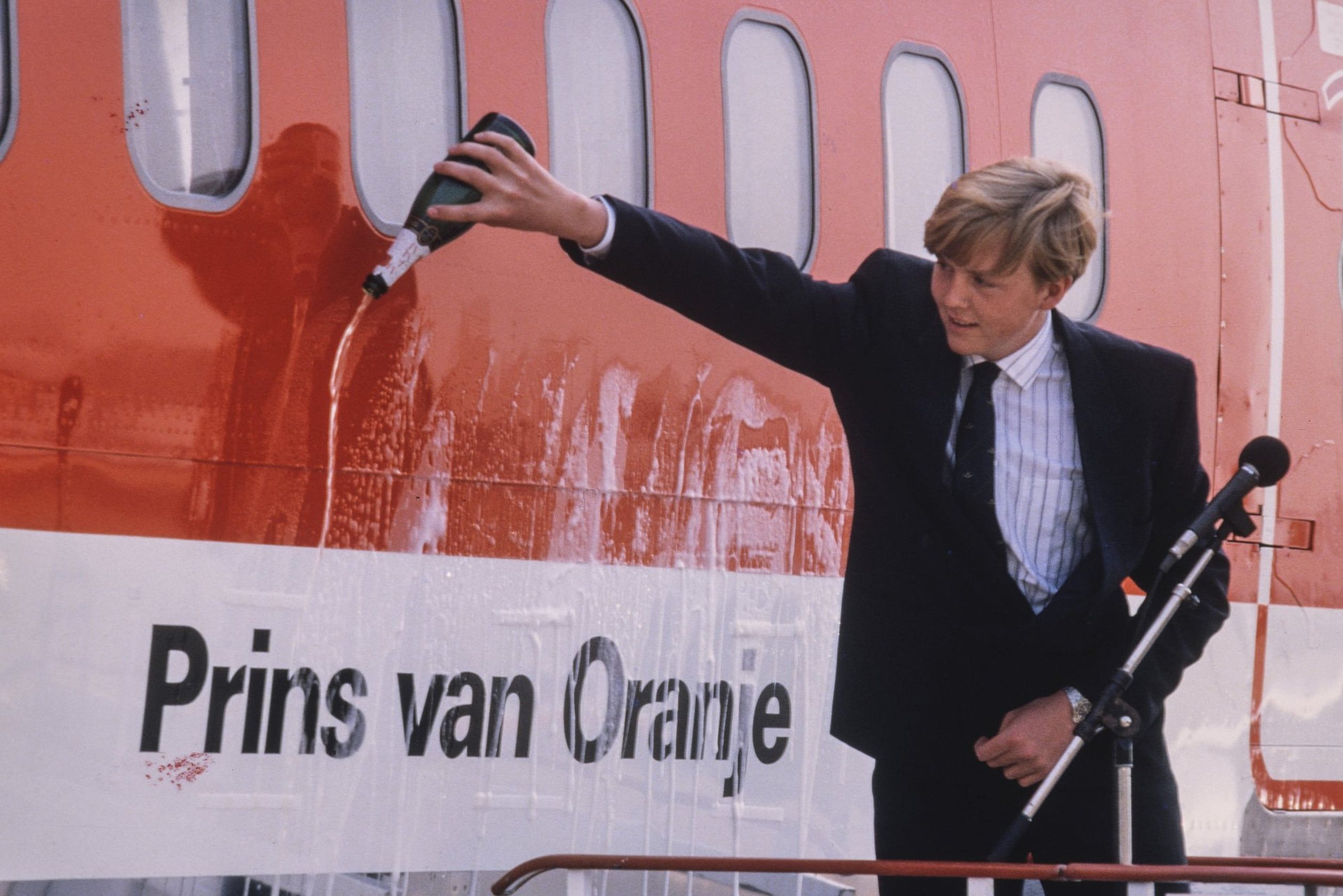 Prins_van_Oranje_doop_vliegtuigen.jpg