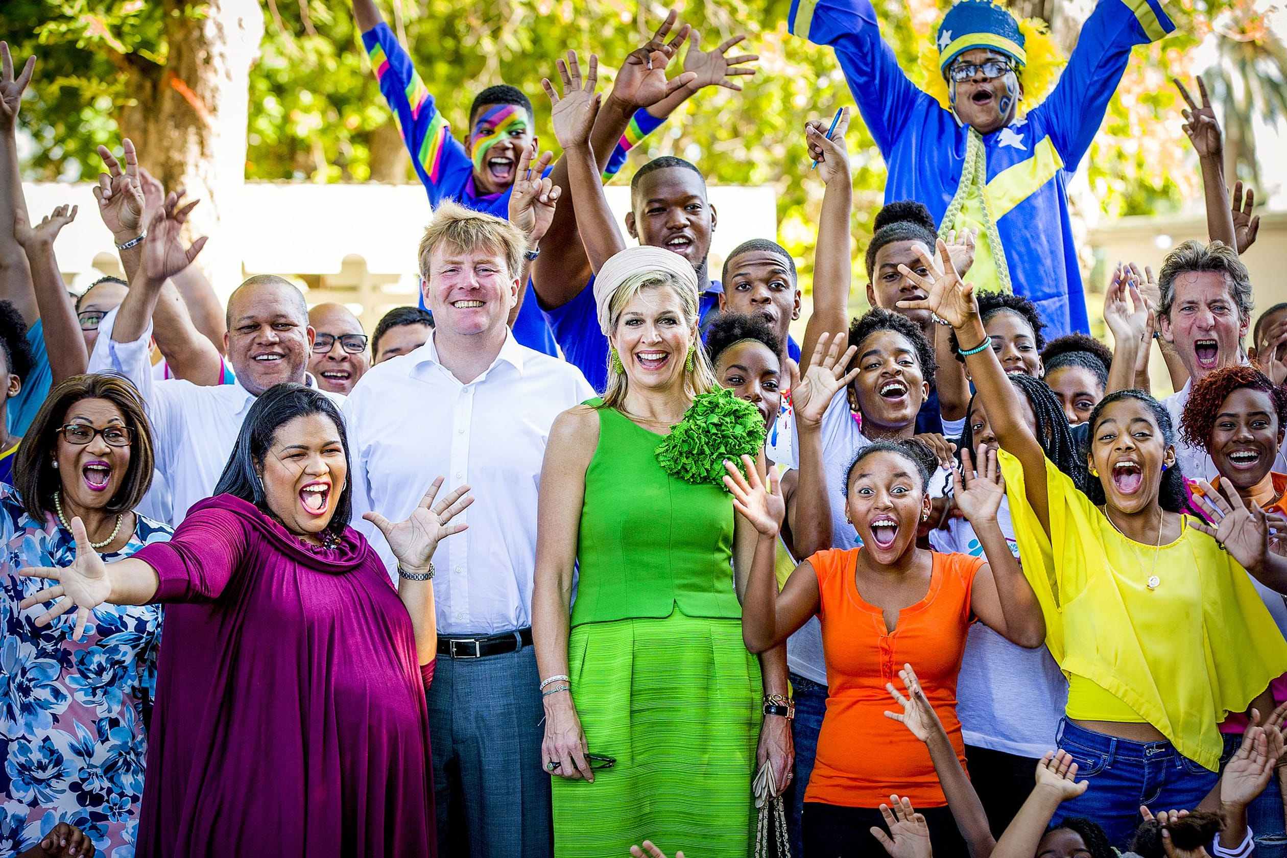 Later die dag bezoeken de koning en koningin de Excel Arts Academy, een project dat ook ondersteund