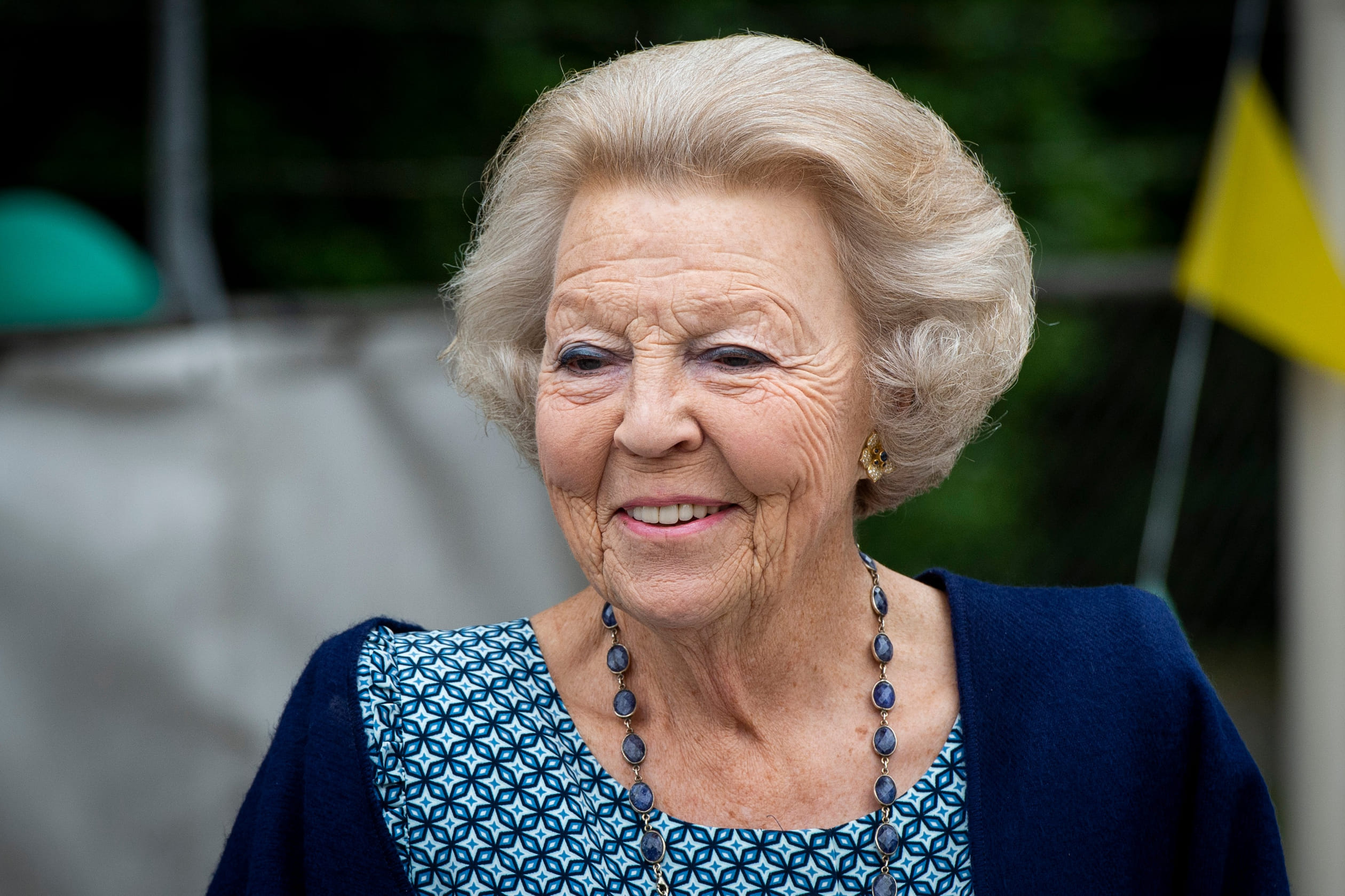 Prinses_Beatrix_bezoek_speeltuin.jpg