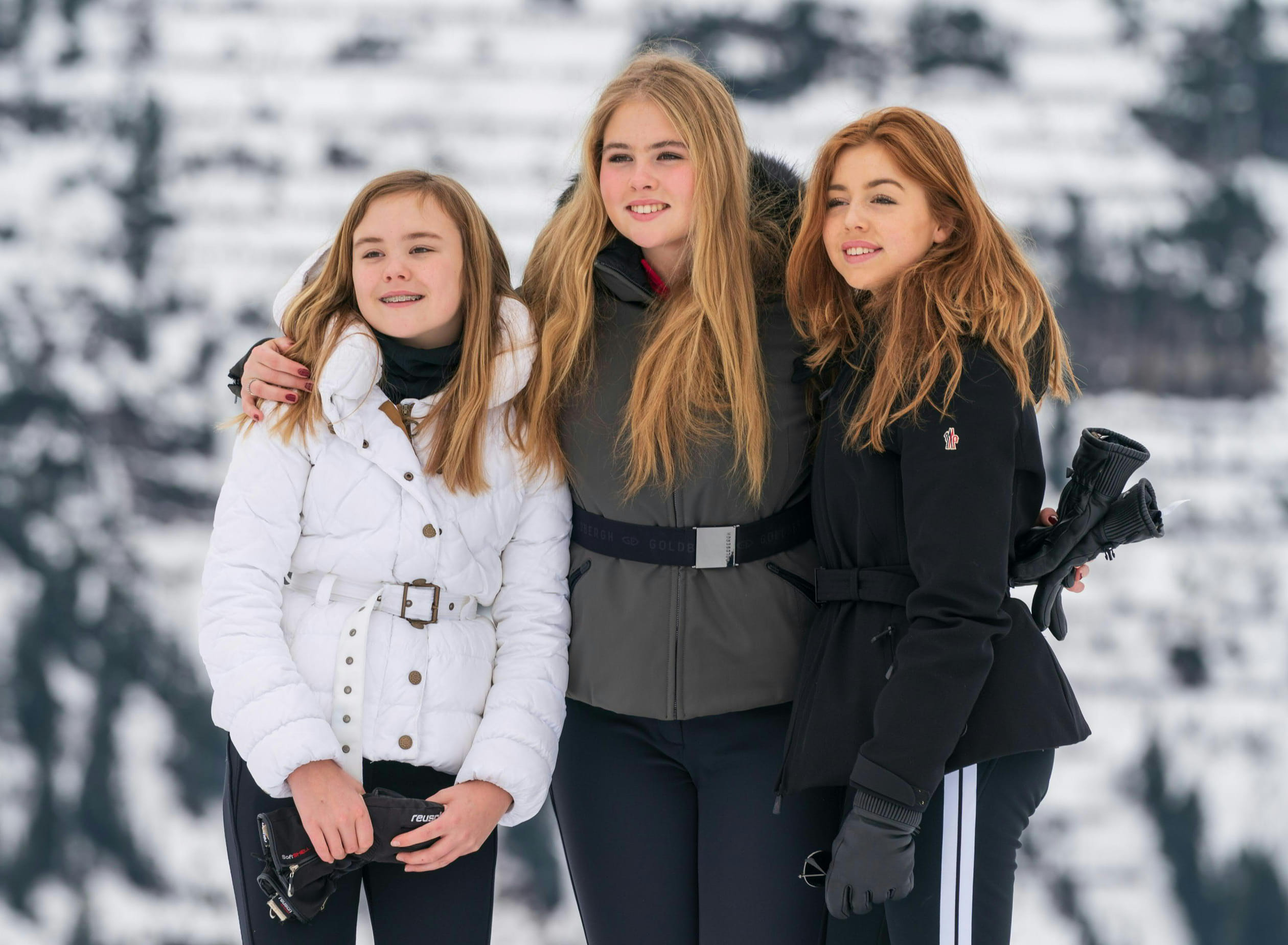 De zussen bij de fotosessie in 2020.