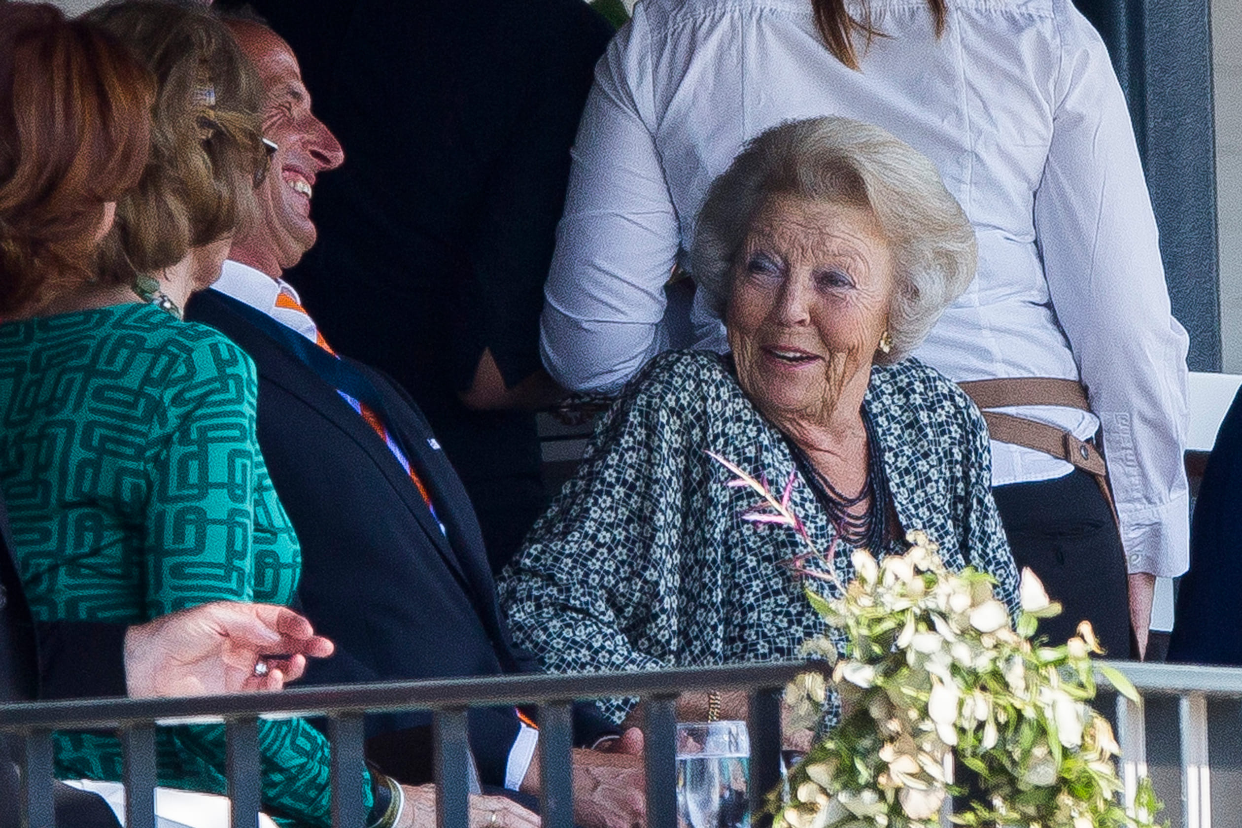 Prinses_Beatrix_tribune.jpg