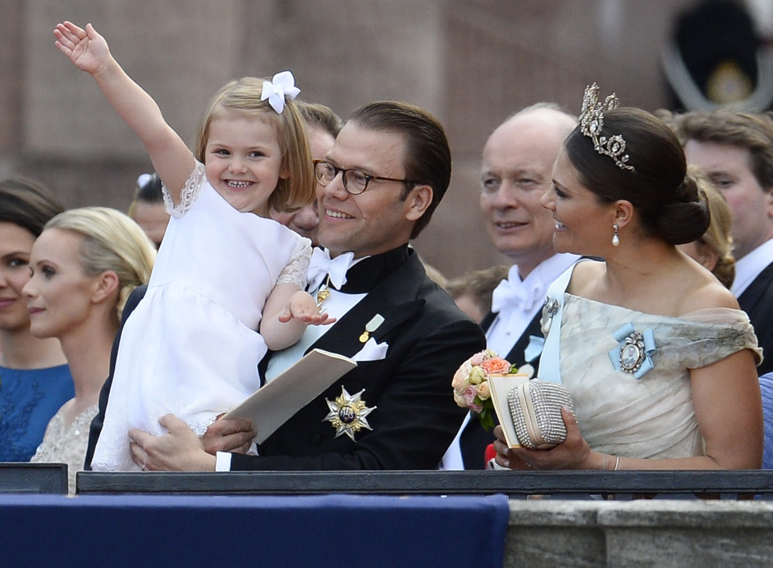 prinses_Estelle_zwaait.jpg