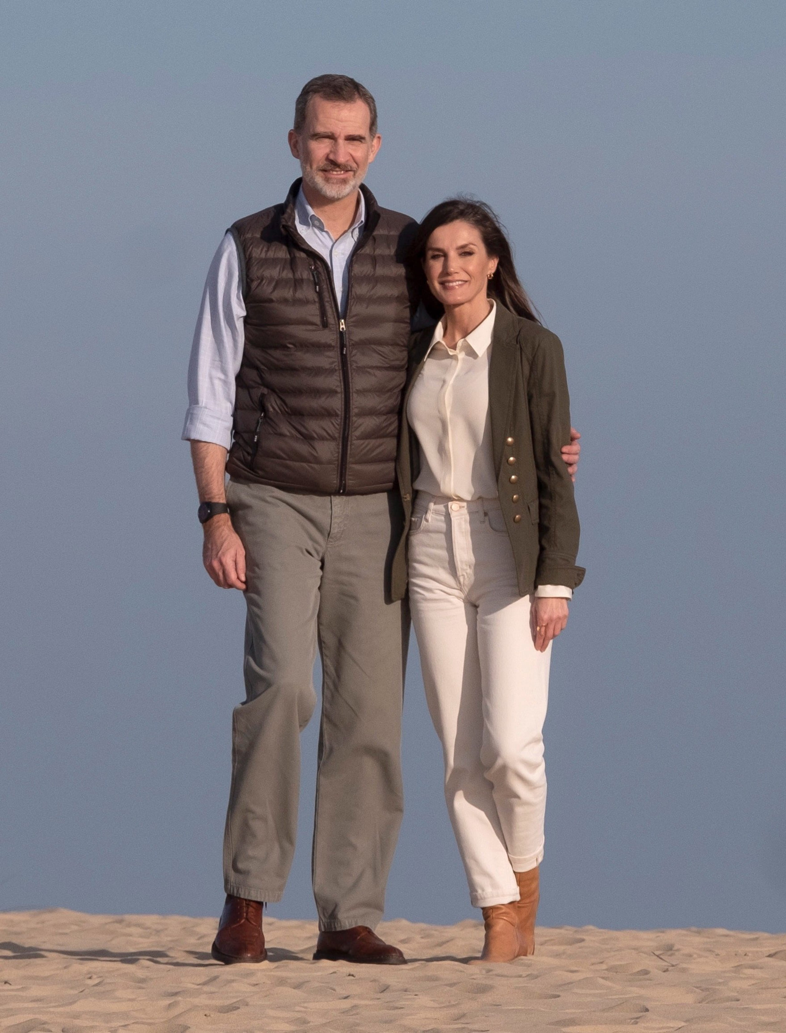 Spaans_koningspaar_poseert_in_natuurpark.jpg