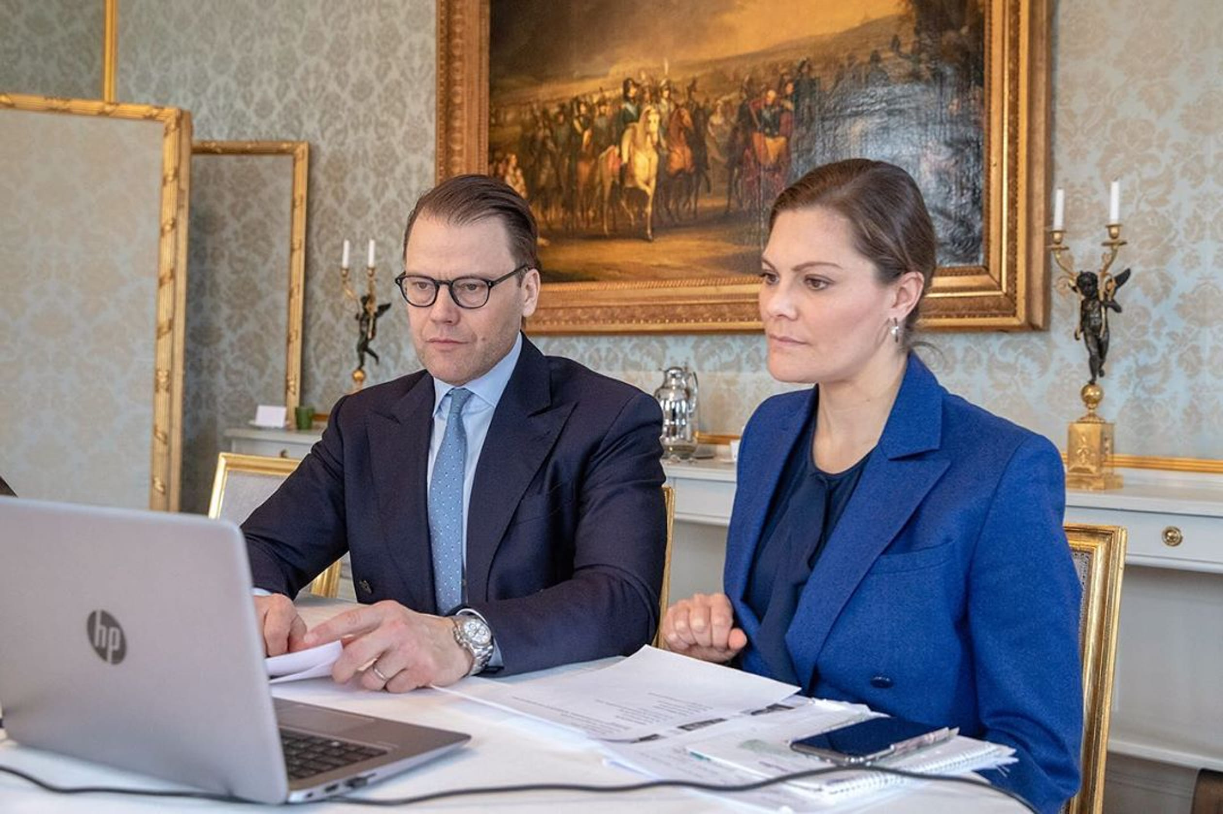 Prinses_Victoria_en_Danie__l_bellen.jpg