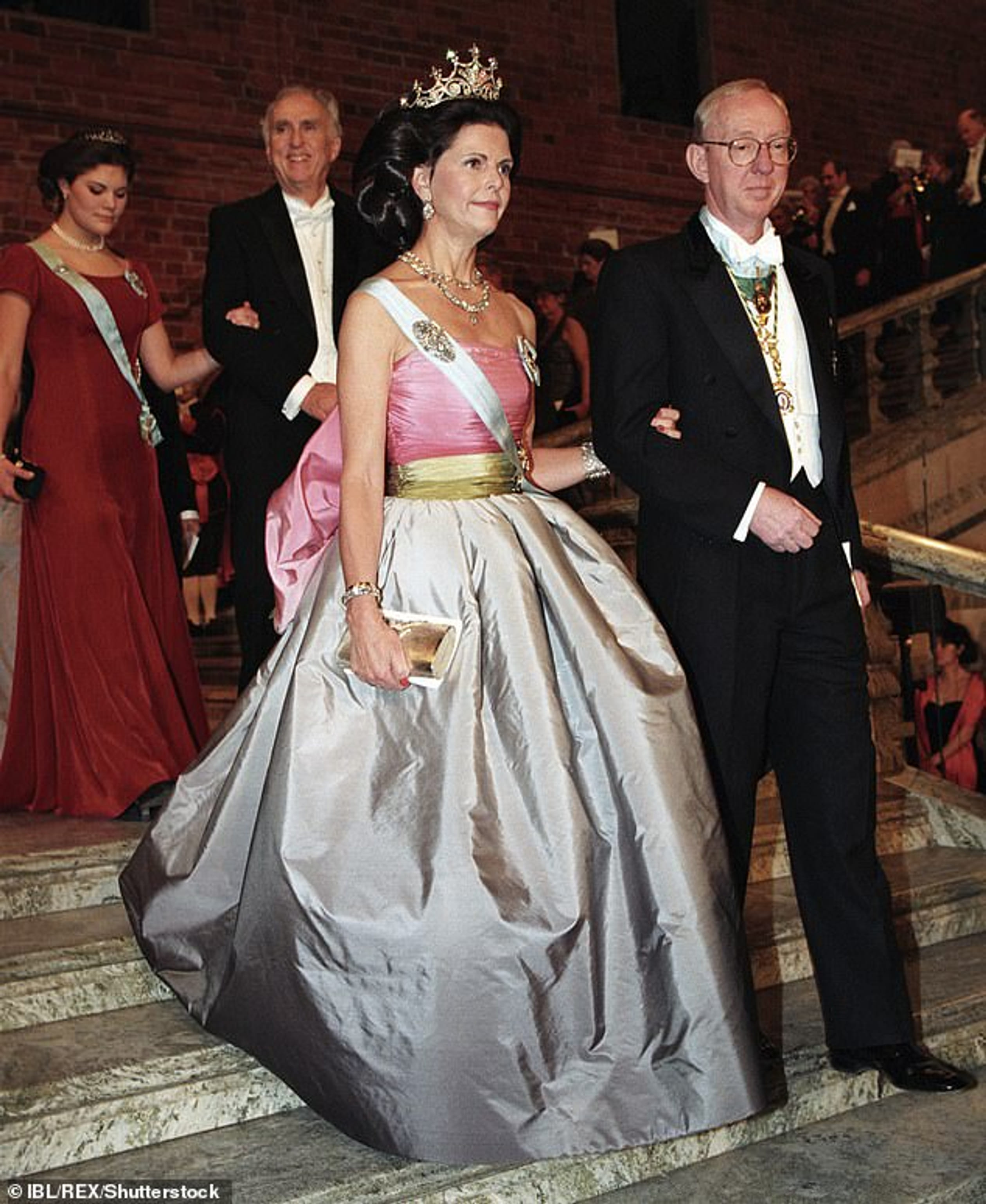 Koningin_Silvia_galajurk_1995.jpg