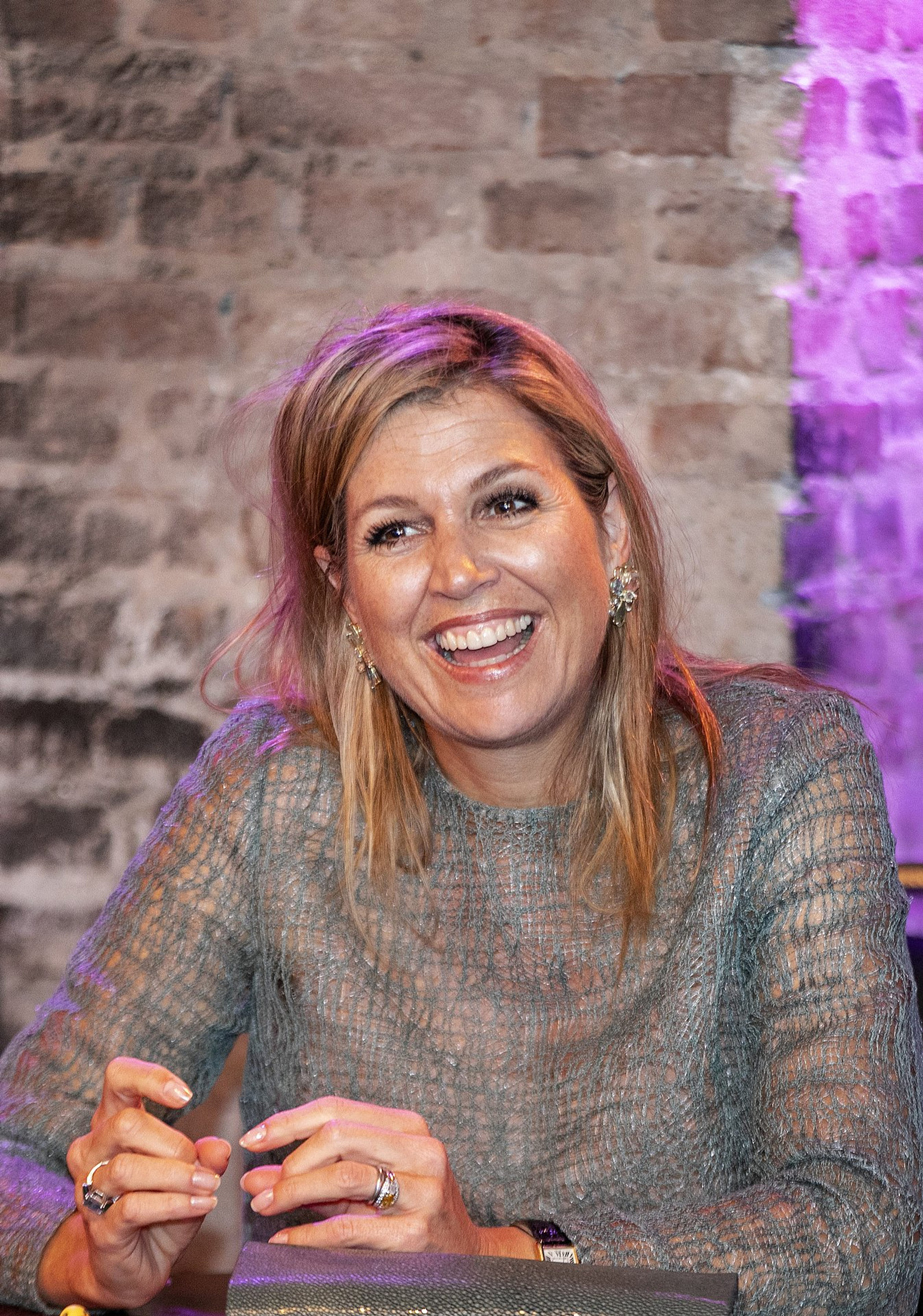 Koningin bezoekt Theater De Nieuwe Regentes (ROTAPOOL)