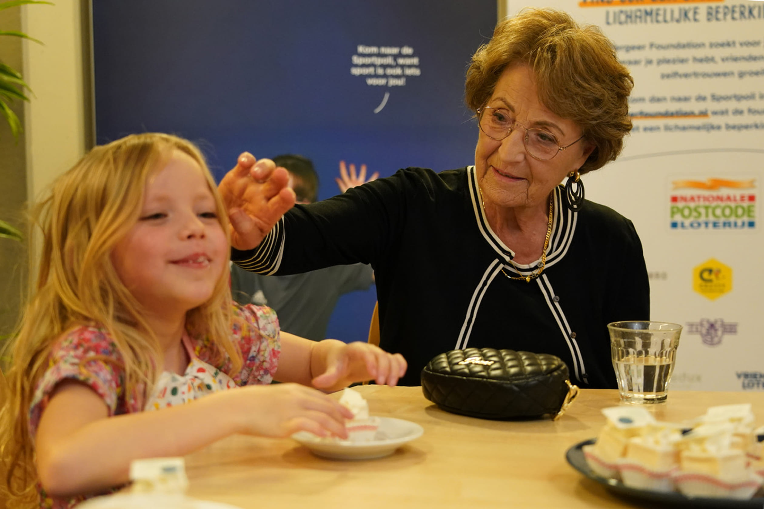 Prinses Margriet bezoekt Sportpoli - Esther Vergeer Foundation