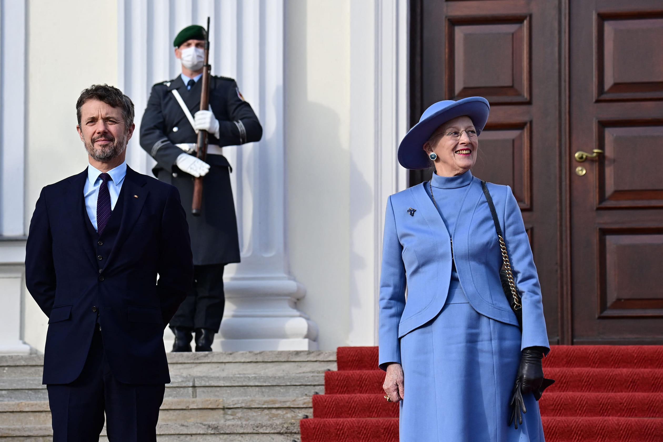 De welkomstceremonie vond woensdagochtend plaats bij Schloss Bellevue, de officiële ambtswoning van