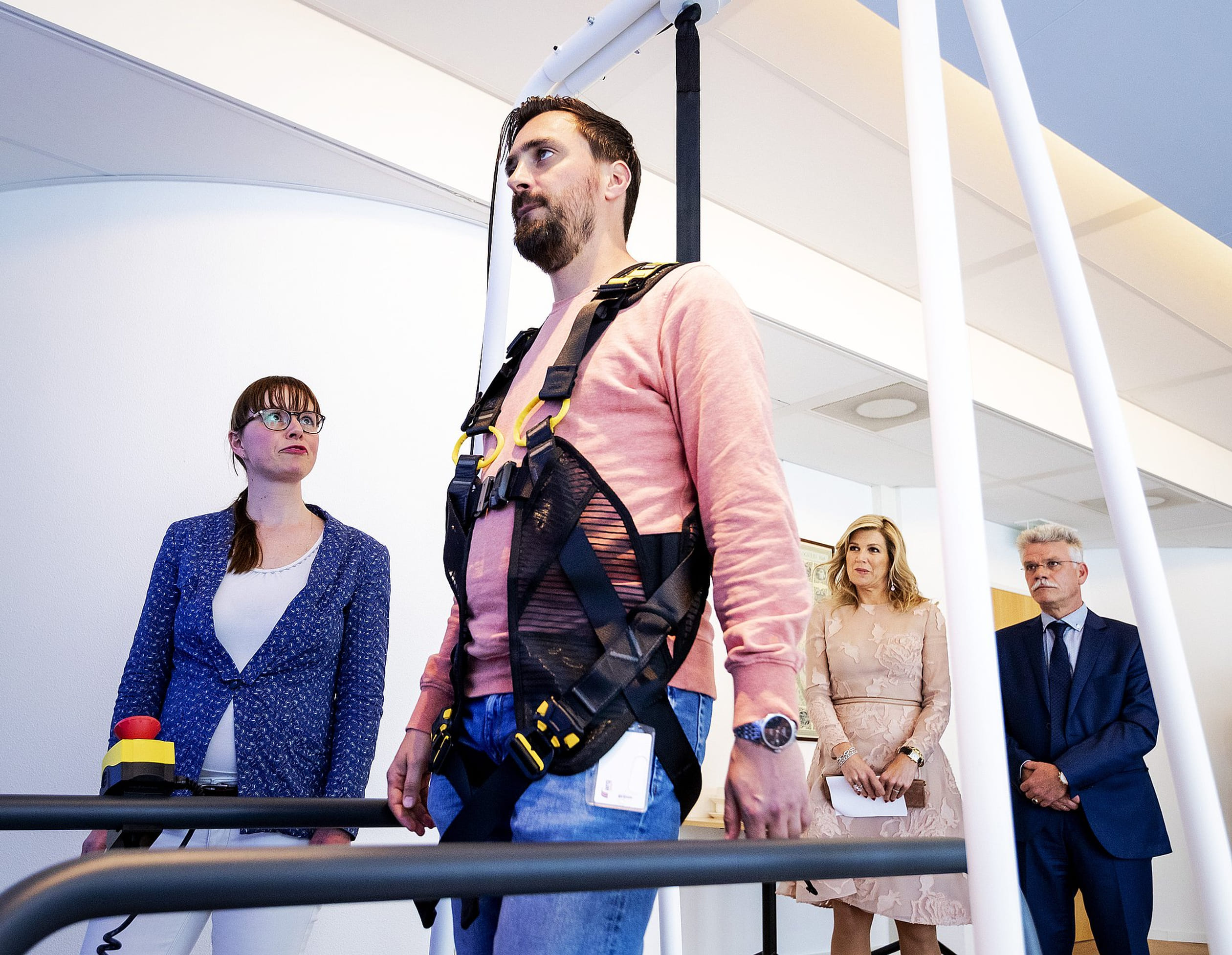Koningin Máxima zag de nieuwe technieken rond behandeling van trauma's.