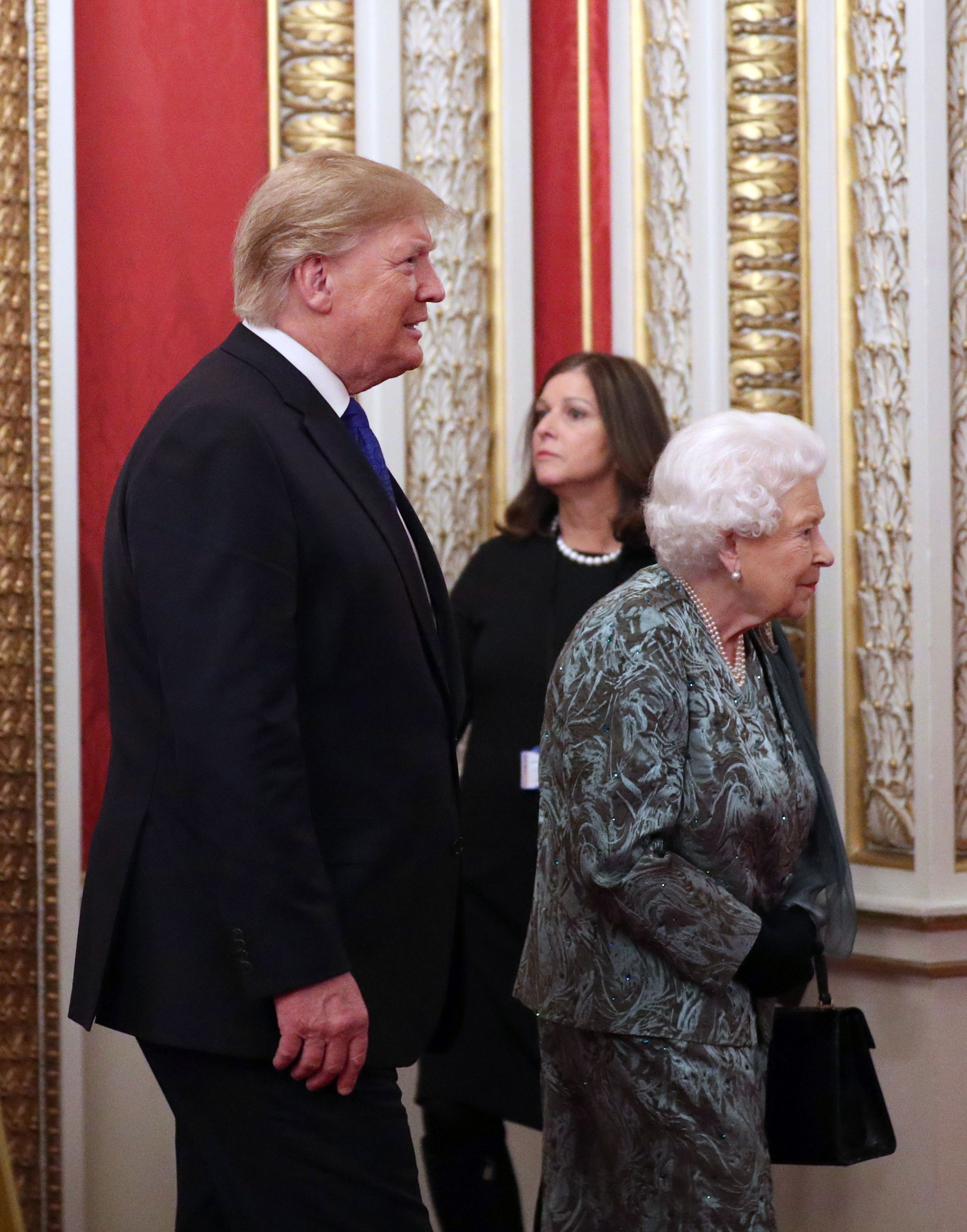 Koningin Elizabeth en de Amerikaanse president Donald Trump.