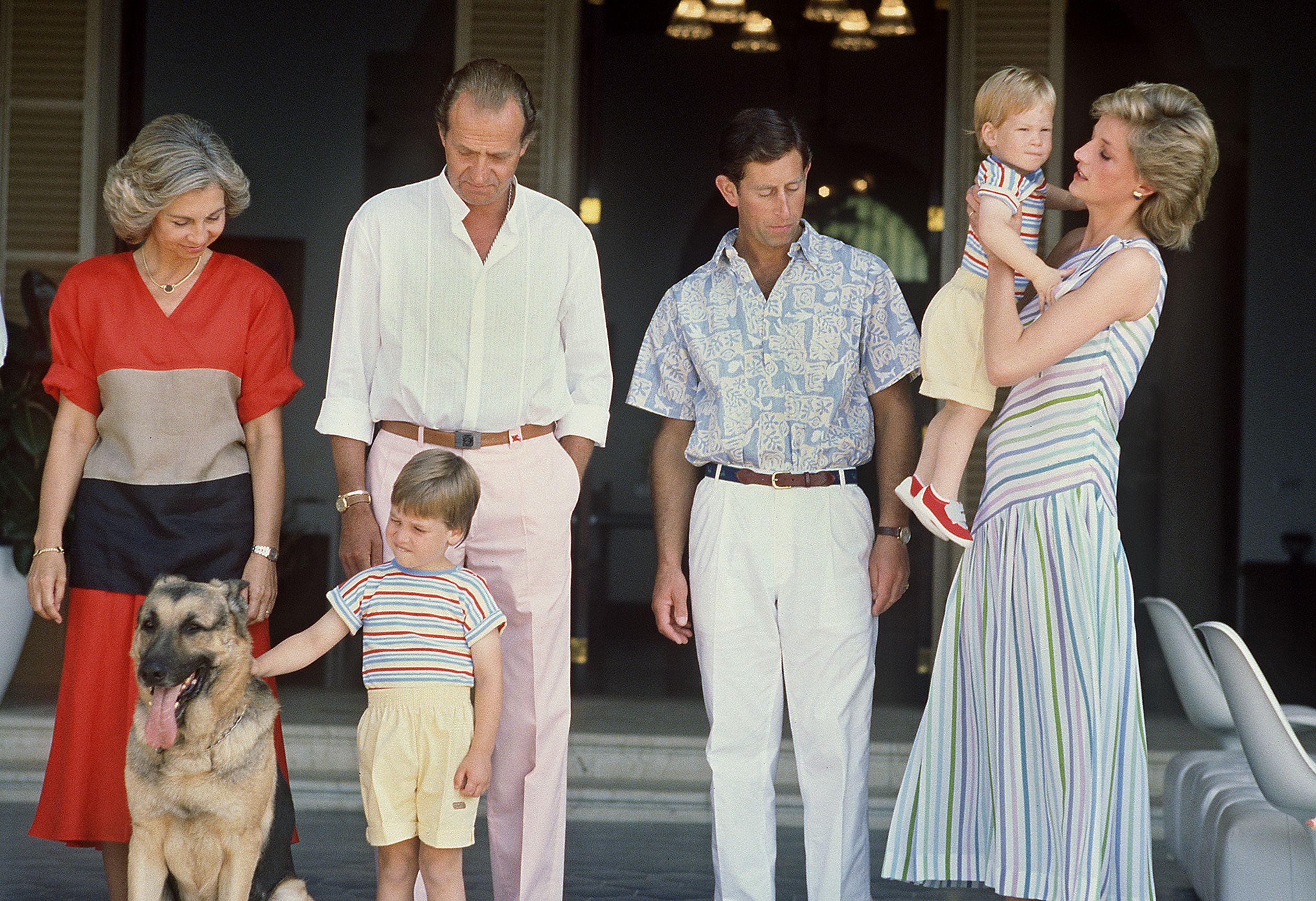 Juan Carlos, Sofia en hun kinderen met prins Charles, prinses Diana en kinderen William en Harry in