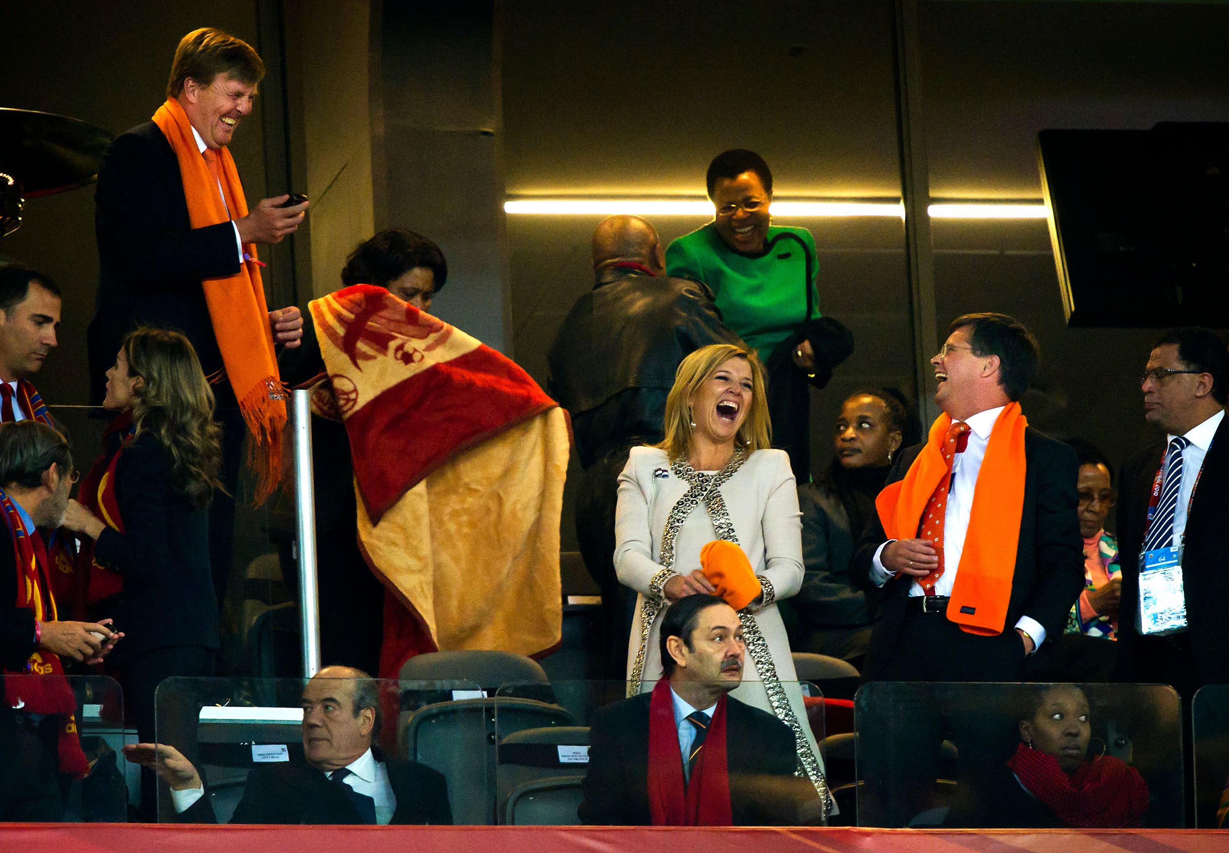Prins Willem-Alexander, prinses Máxima en Jan Peter Balkenende gieren het uit voorafgaand aan de