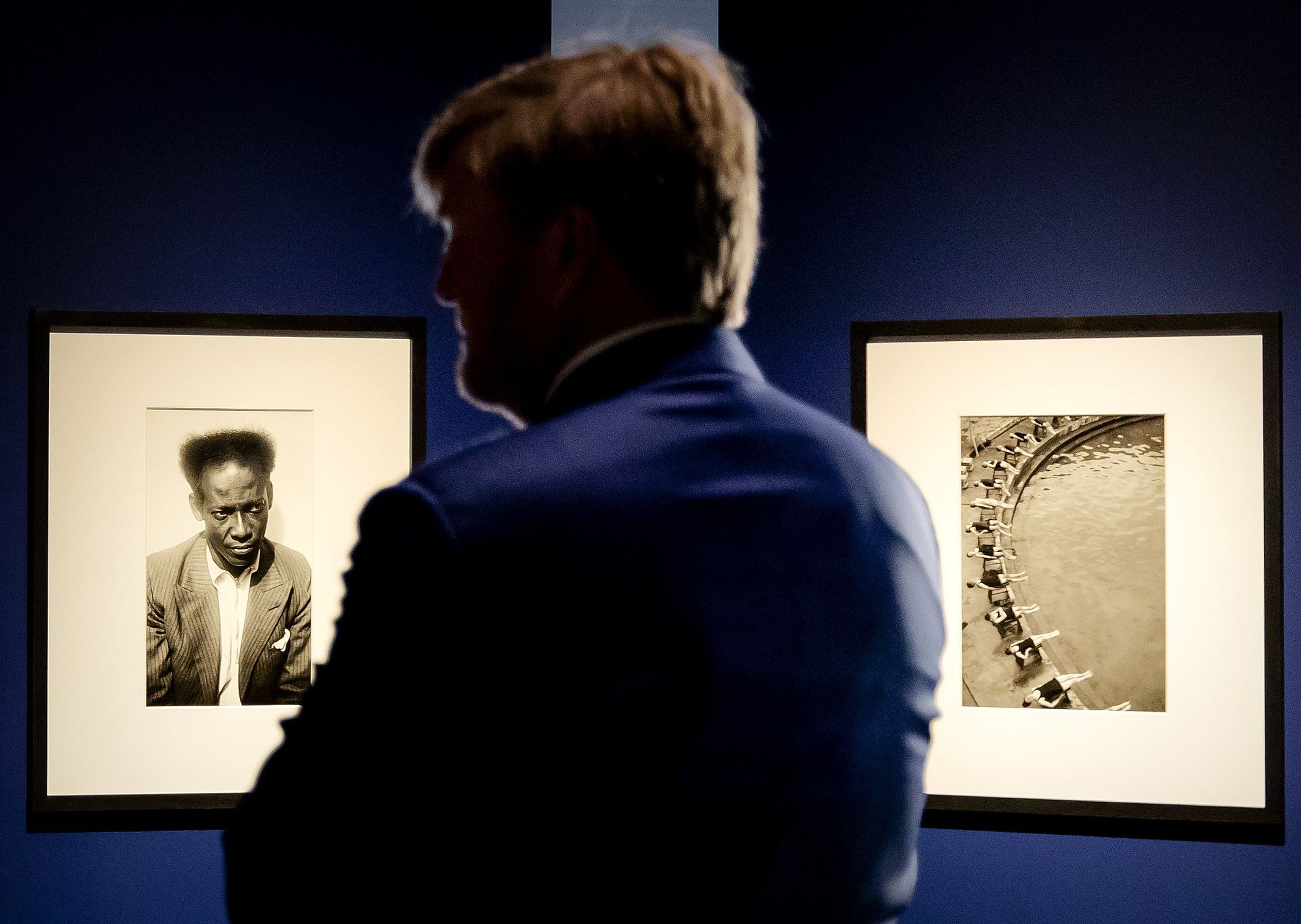 Koning Willem-Alexander bezoekt Nederlands Fotomuseum