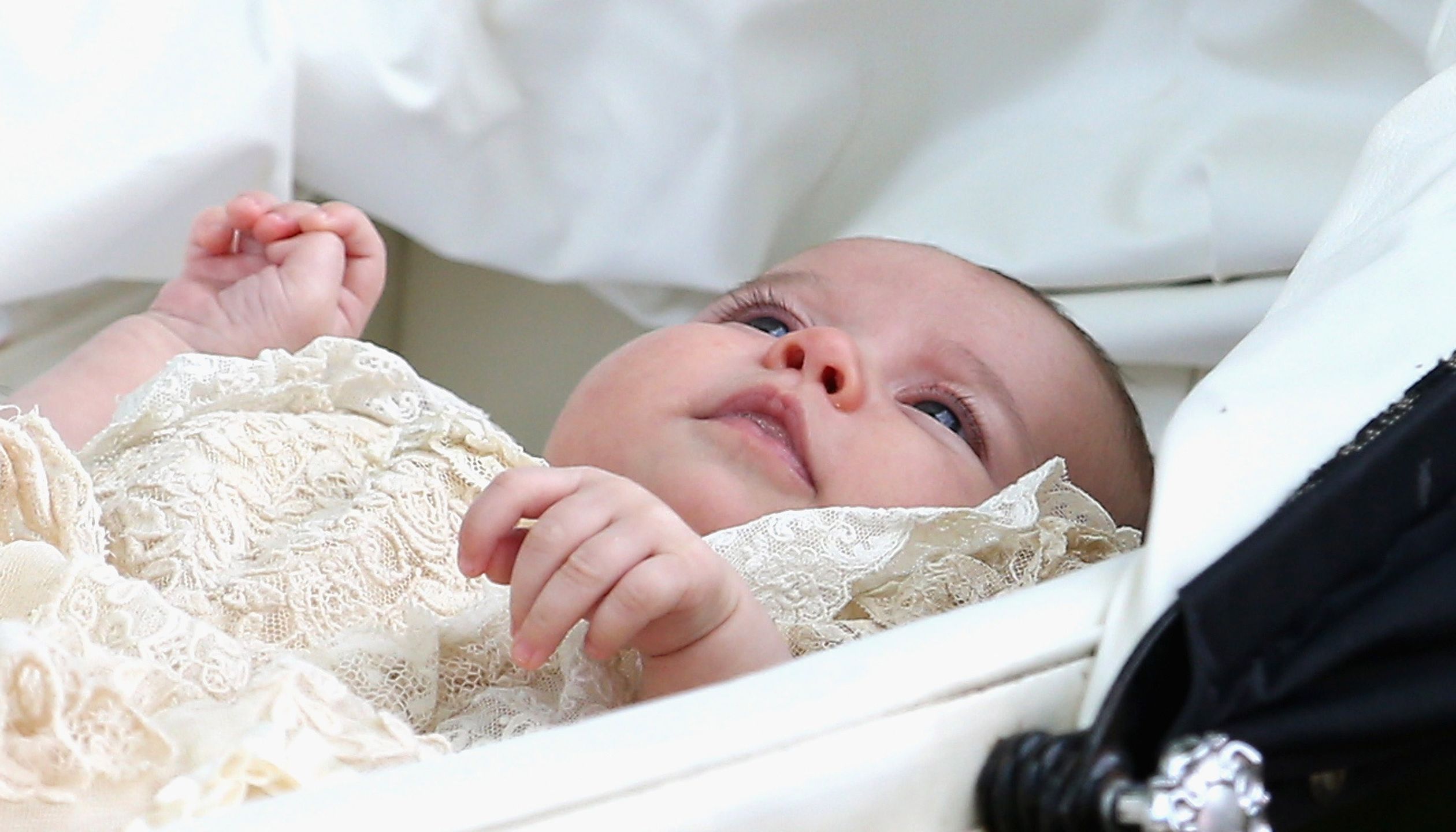 5 juli 2015 - Prinses Charlotte wordt gedoopt