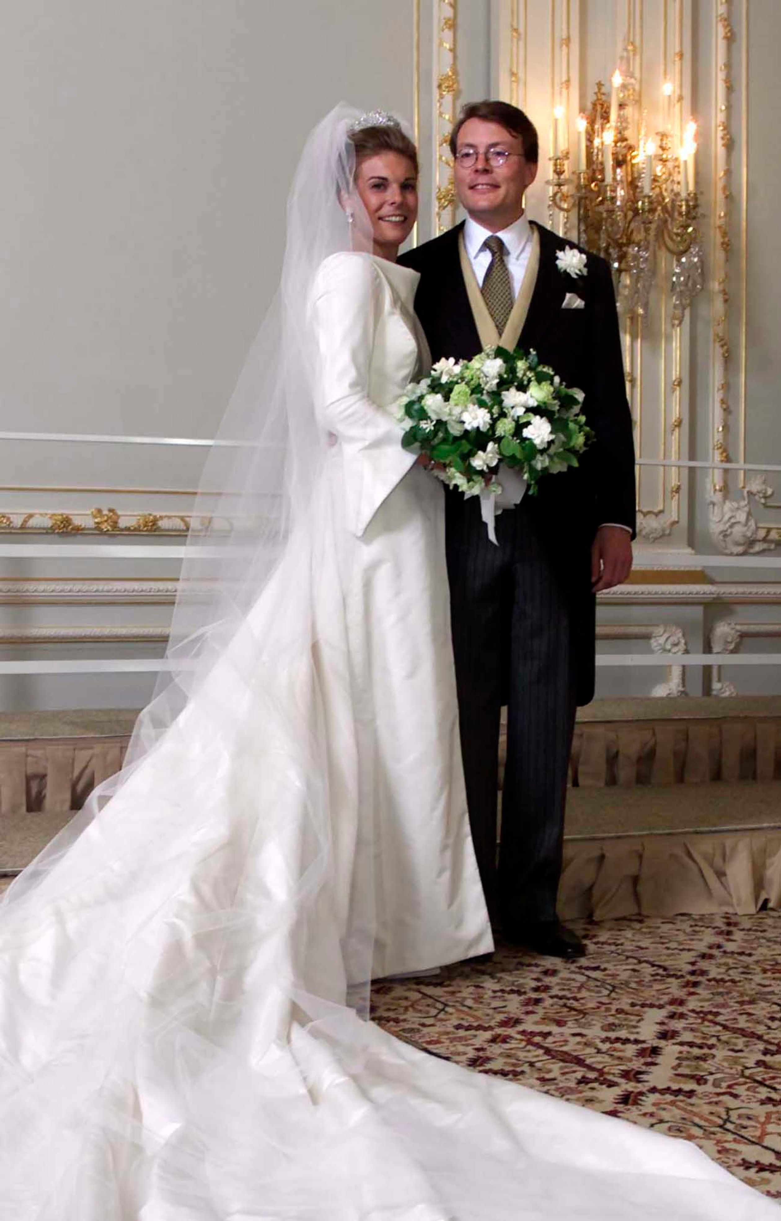 Ook prinses Laurentien koos in 2001 voor een jurk van Modehuis Natan.