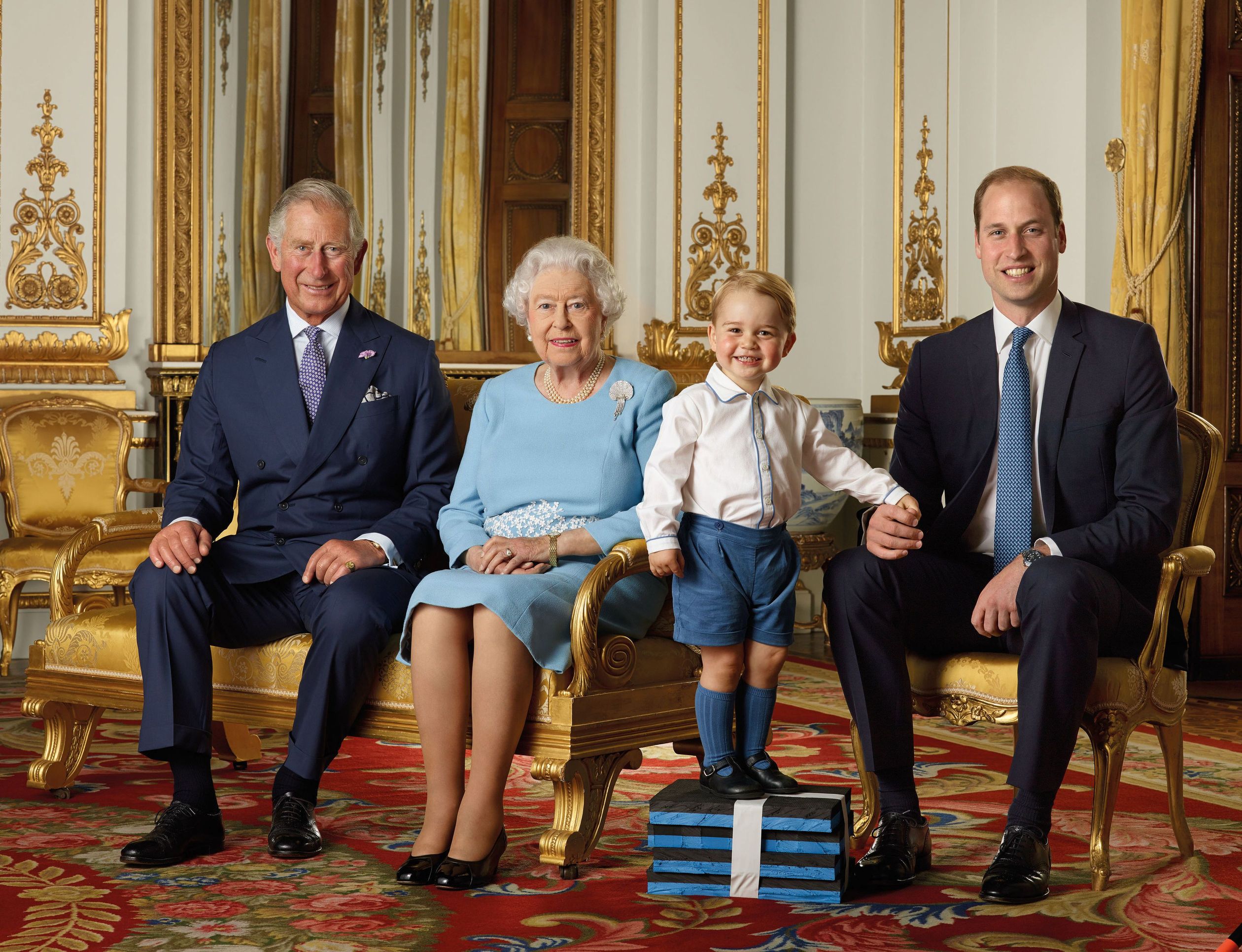 Elizabeth en haar drie opvolgers, gefotografeerd in Buckingham Palace in 2016.