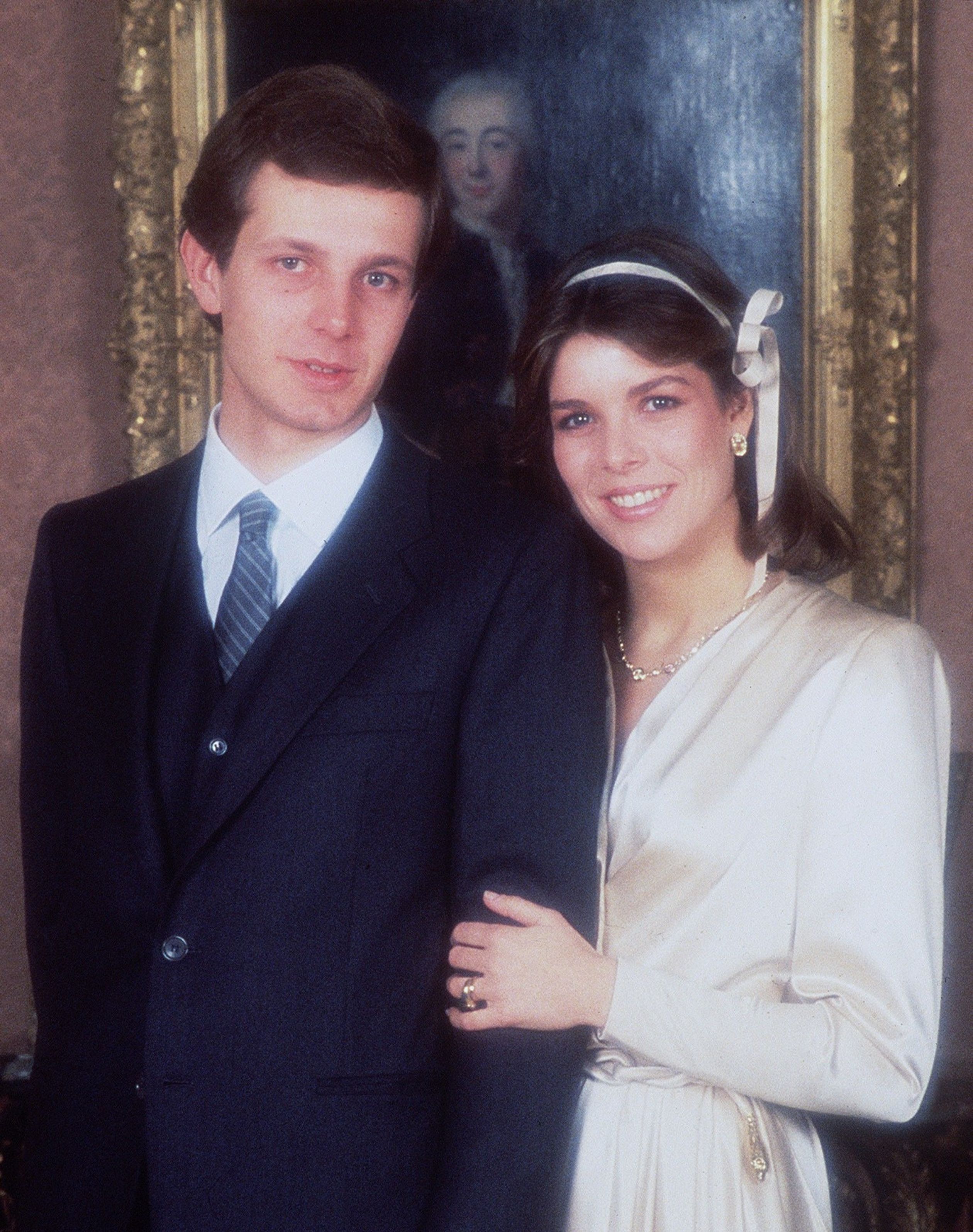 Officiële huwelijksfoto van prinses Caroline en Stefano Casiraghi, 29 december 1983.