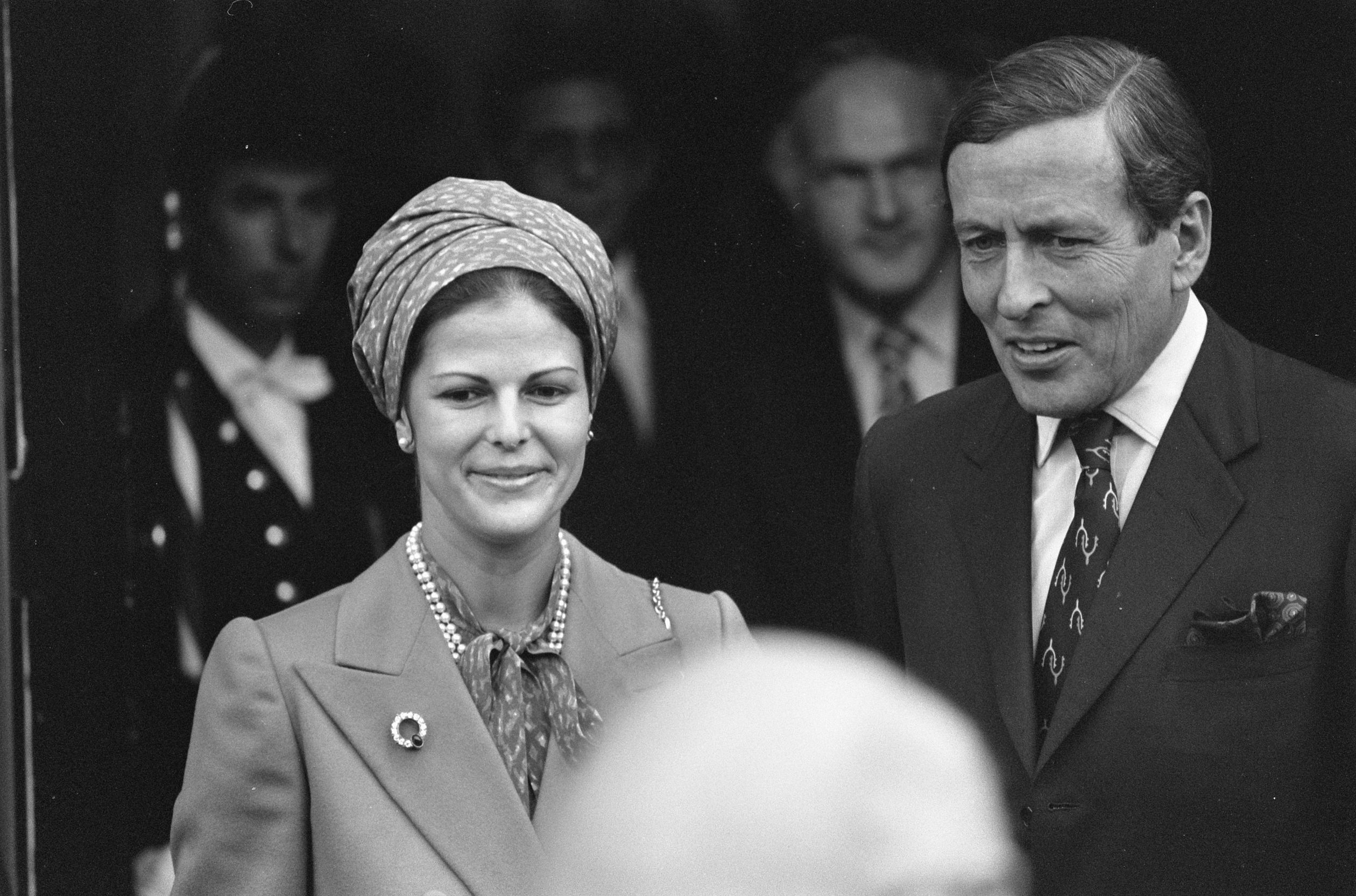 Koningin Silvia gaat ook op pad met prins Claus tijdens het staatsbezoek, 1976.
