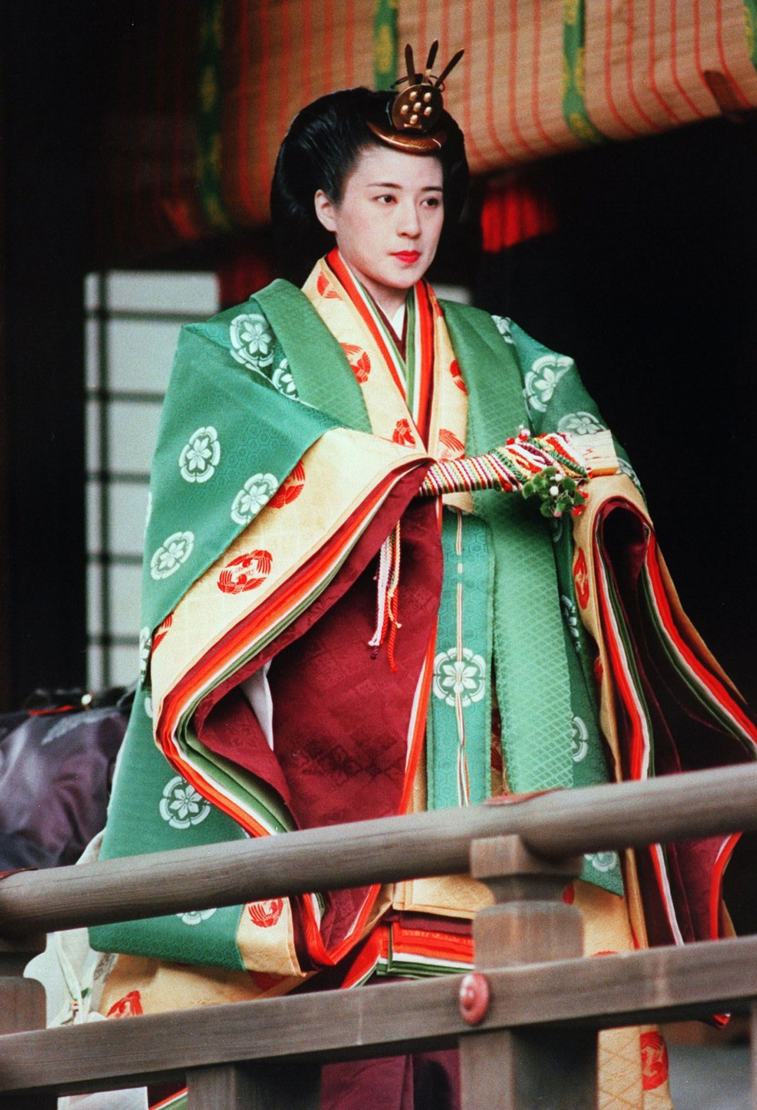 Masako_bride_costume_1993.jpg