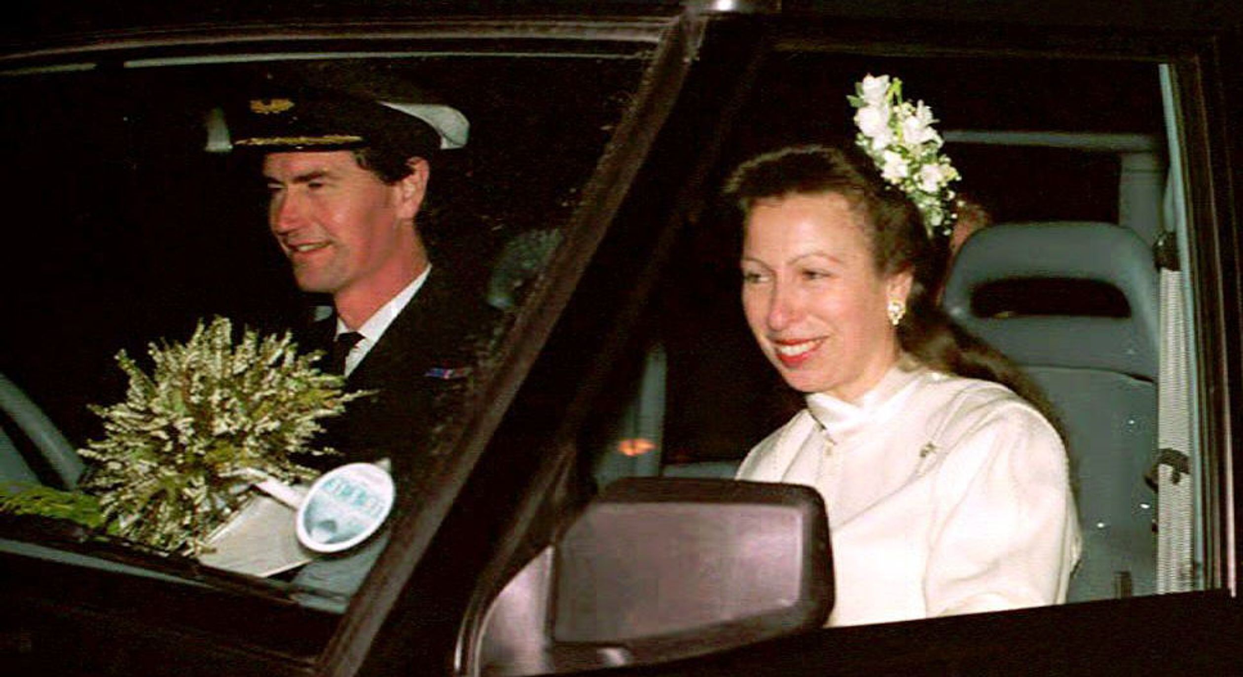 Anne hertrouwt met Tim Laurence in 1992.