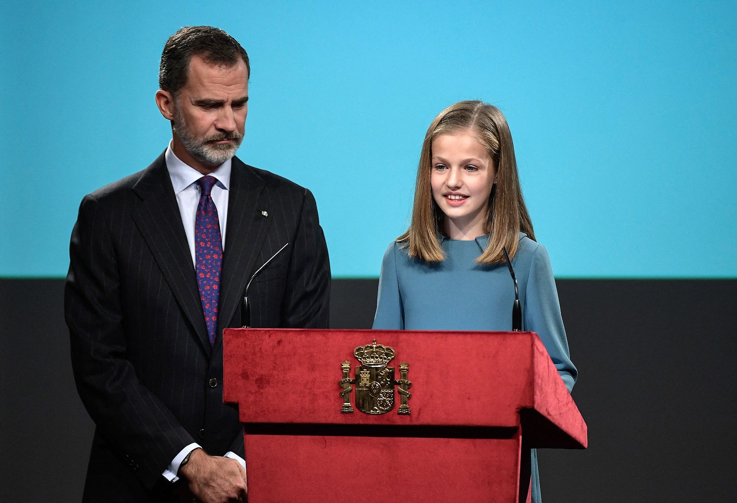 Prinses Leonor houdt haar allereerste toespraak bij de herdenking van de veertigste verjaardag van