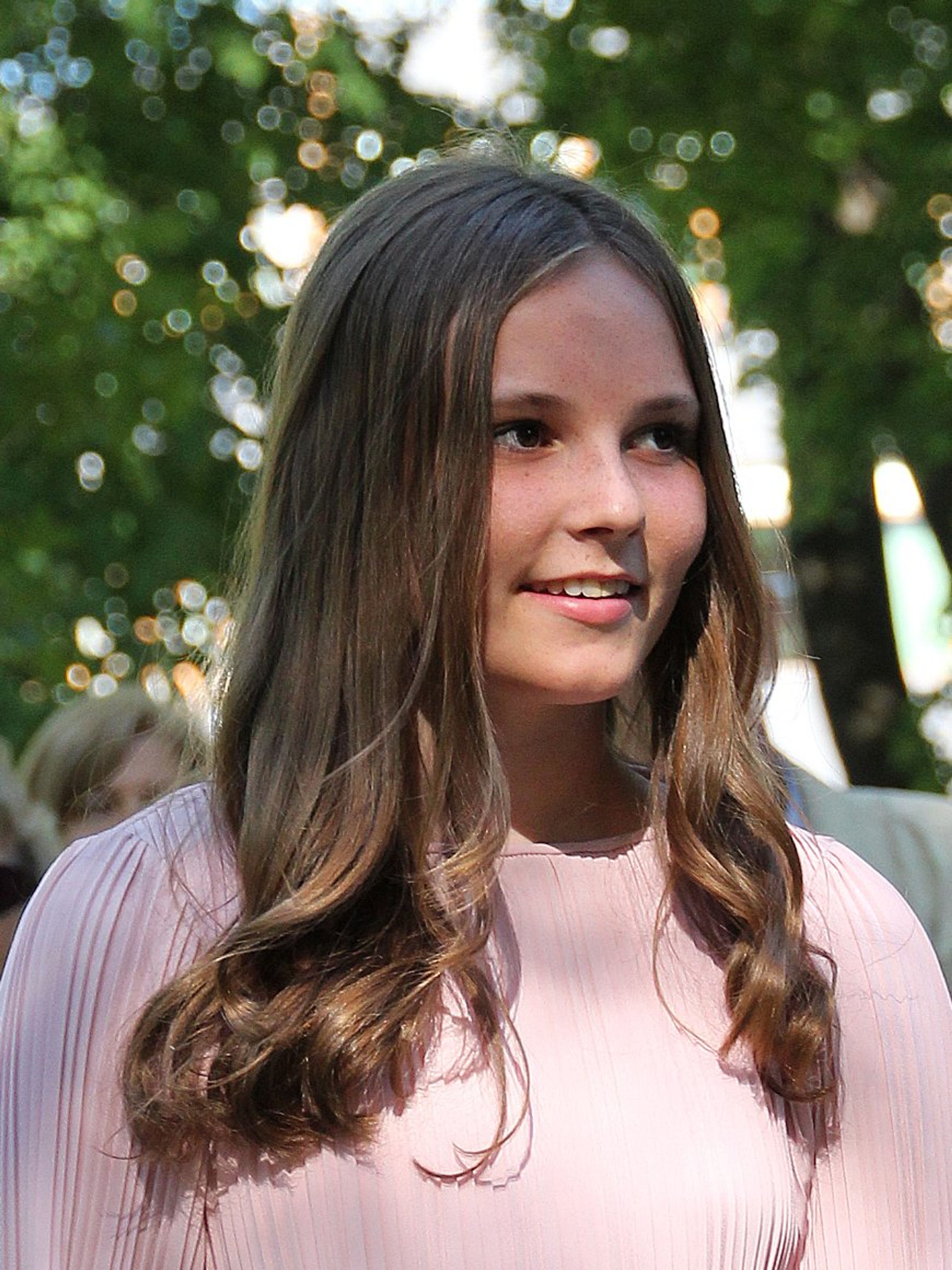Ingrid-Alexandra (14) tijdens een bezoek aan het naar  haar vernoemde beeldenpark in Oslo, juni