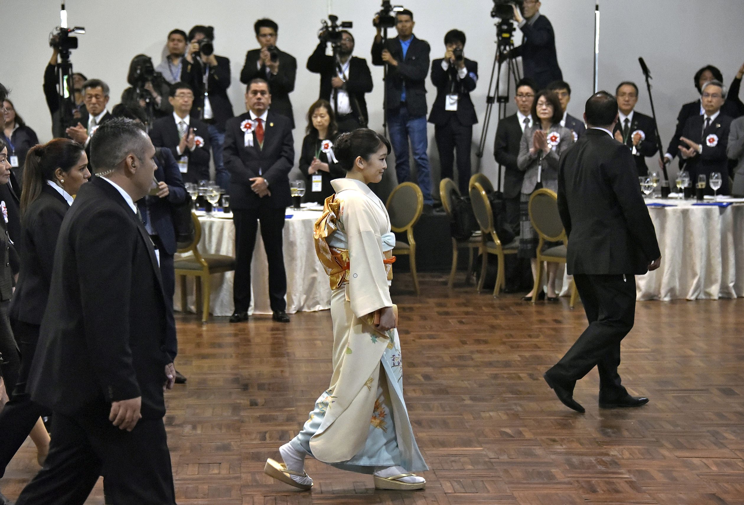 Prinses Mako bij de viering van 120 jaar Japanse immigratie in Bolivia.