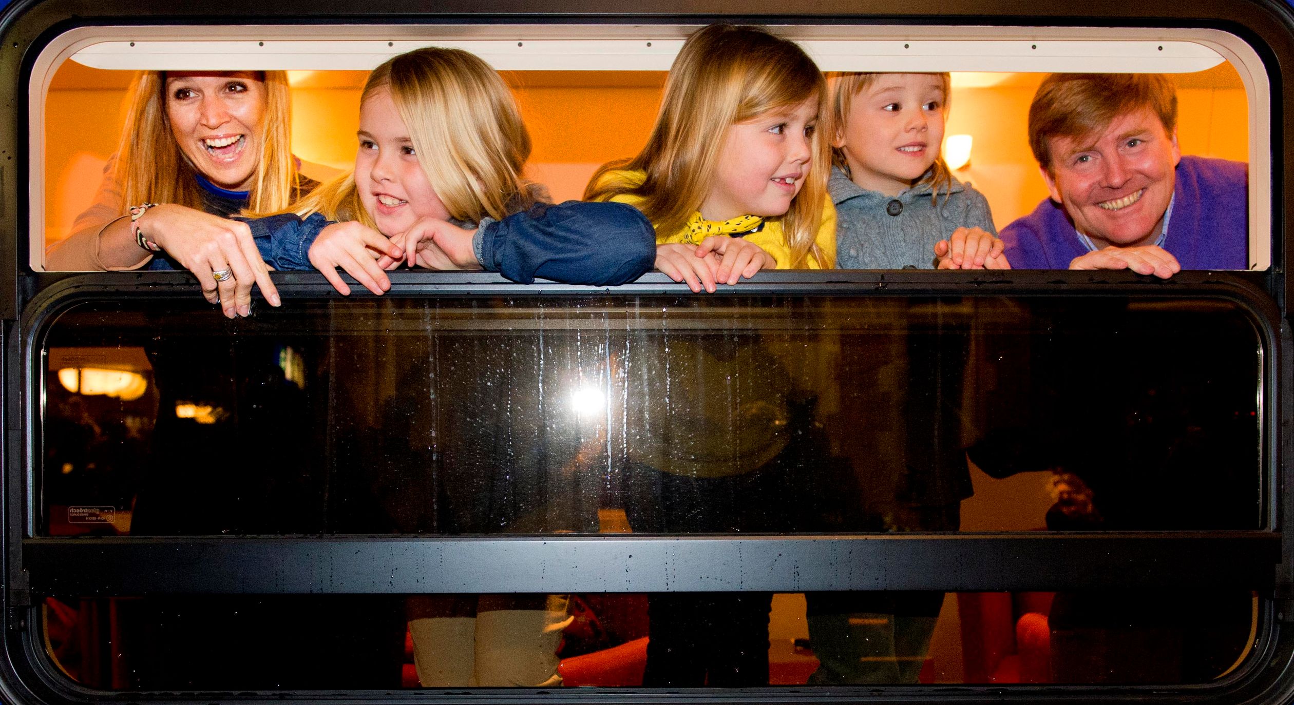 In 2013 vertrekt het gezin van Willem-Alexander met de koninklijke trein naar de wintersportvakantie