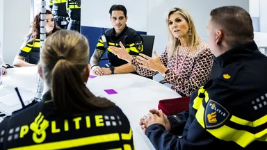 Wat deed koningin Máxima bij de politie?