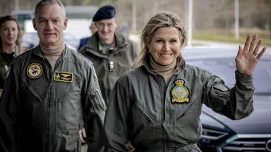 Stoer! Máxima vliegt mee in Chinook-helikopter