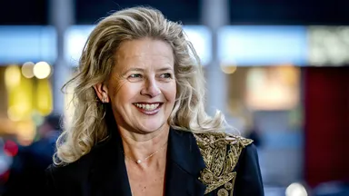 Wauw! Prinses Mabel pakt uit met nieuwe glitterjurk tijdens belangrijk evenement