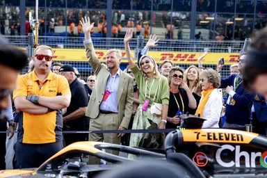 Koninklijk gezin én graaf Claus-Casimir bij de Grand Prix in Zandvoort