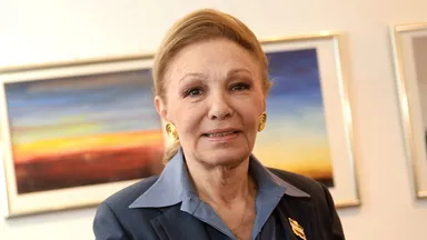 Romantisch nieuws: de kleindochter van Farah Diba is verloofd