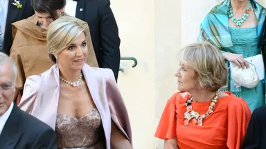 Zo hecht is koningin Máxima met haar moeder