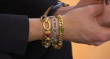 Video: De geheime symboliek van Máxima's armbanden