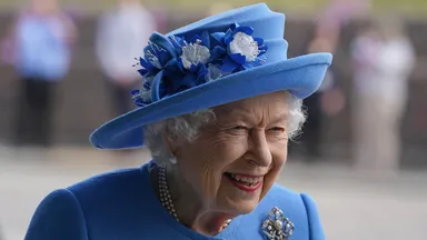 Koningin Elizabeth was echt een stijlicoon: dit wil je over haar stijl weten
