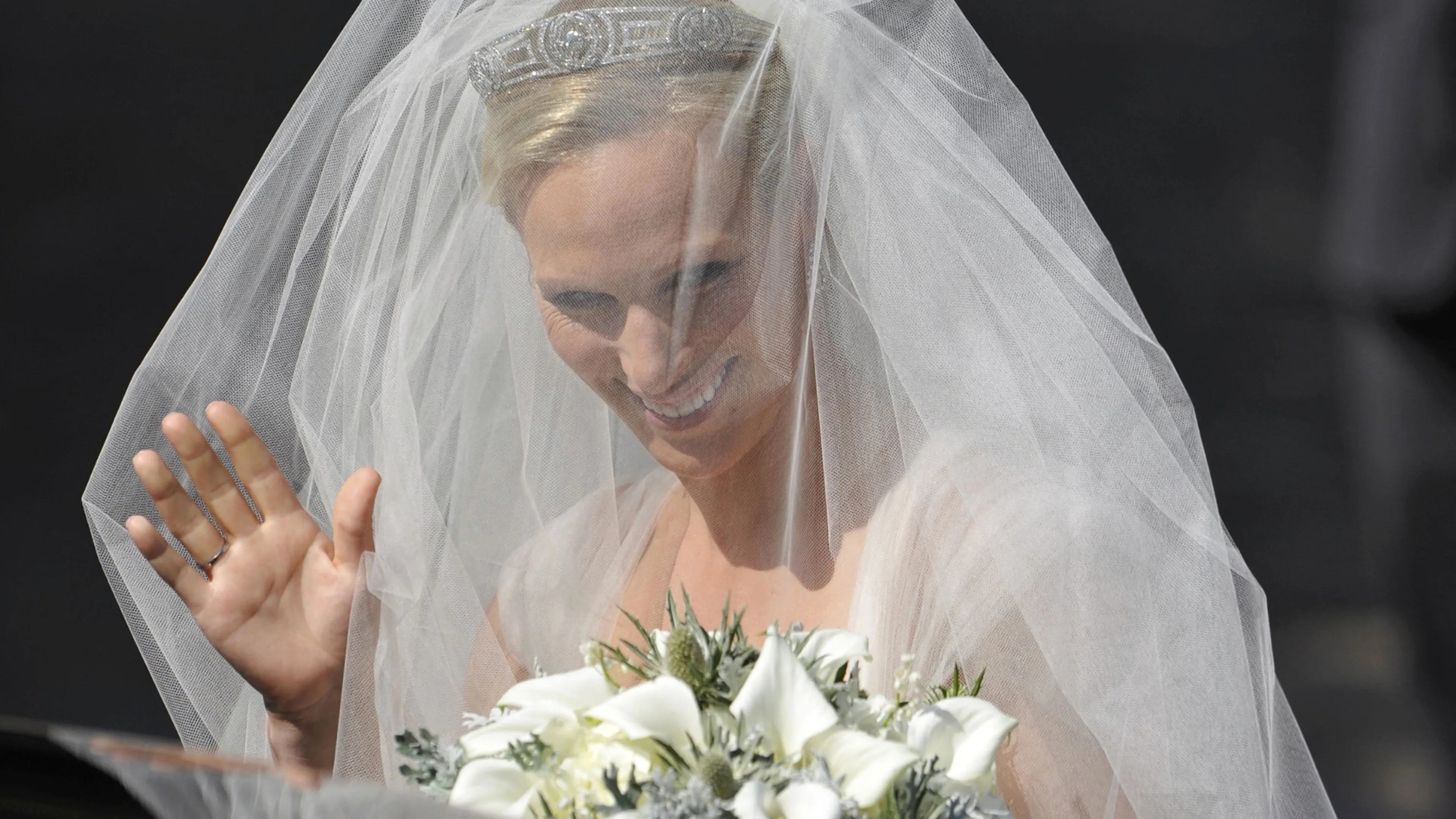 Het verhaal achter het huwelijksdiadeem van Zara Tindall